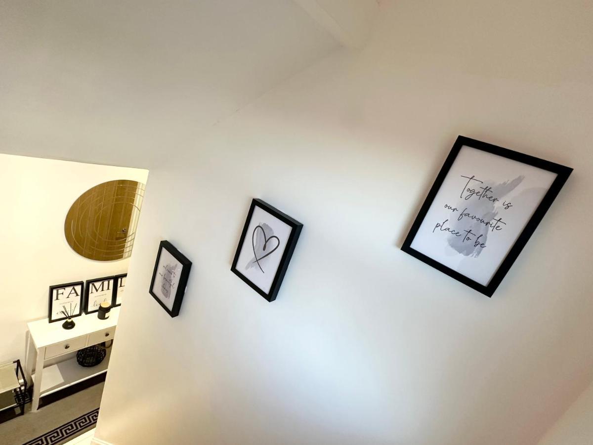 Holiday home Charming 3-bed Minutes From Centre Nottingham