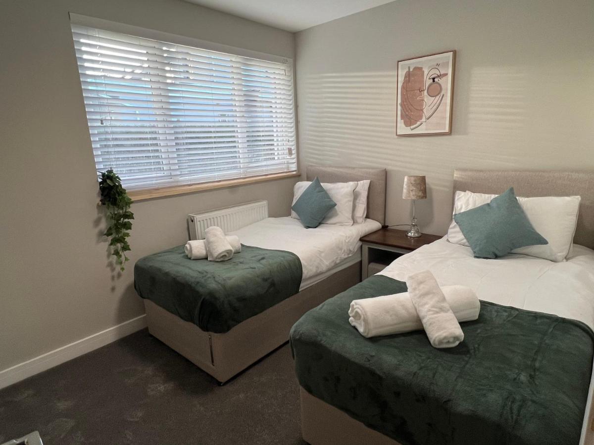 Immaculate Newly Refurbished 4 Bed House Holiday home