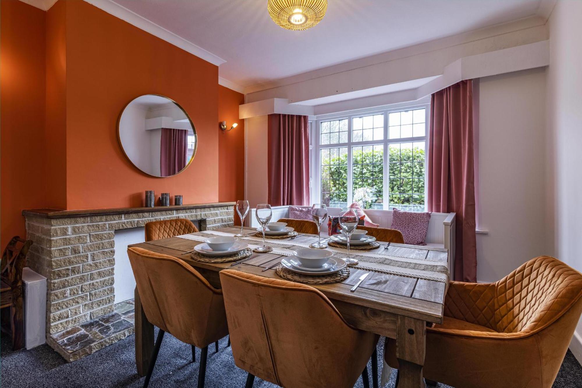 Stylish 3 Bed In - Harmony House *