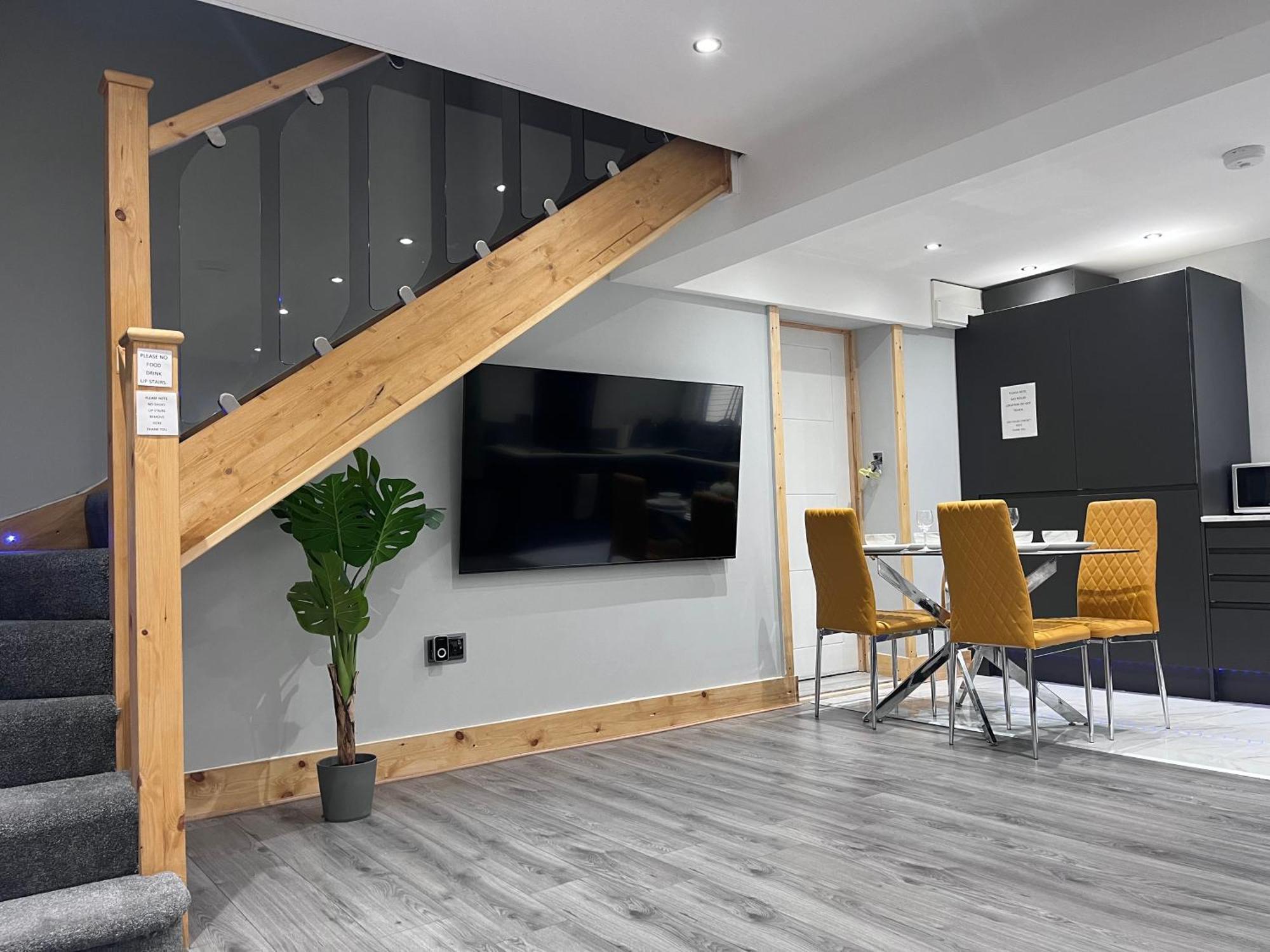 Entire Two Bedroom & Free Parking Nottingham