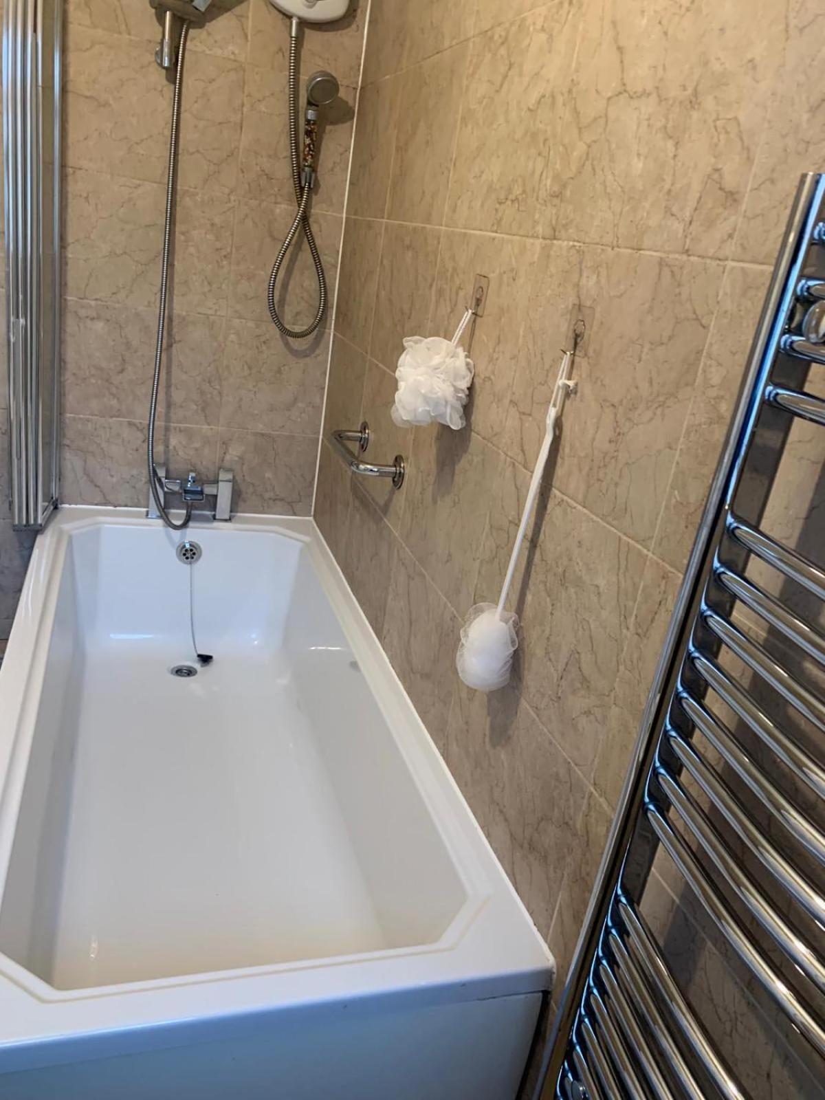 4 Bedroom House In Lenton *