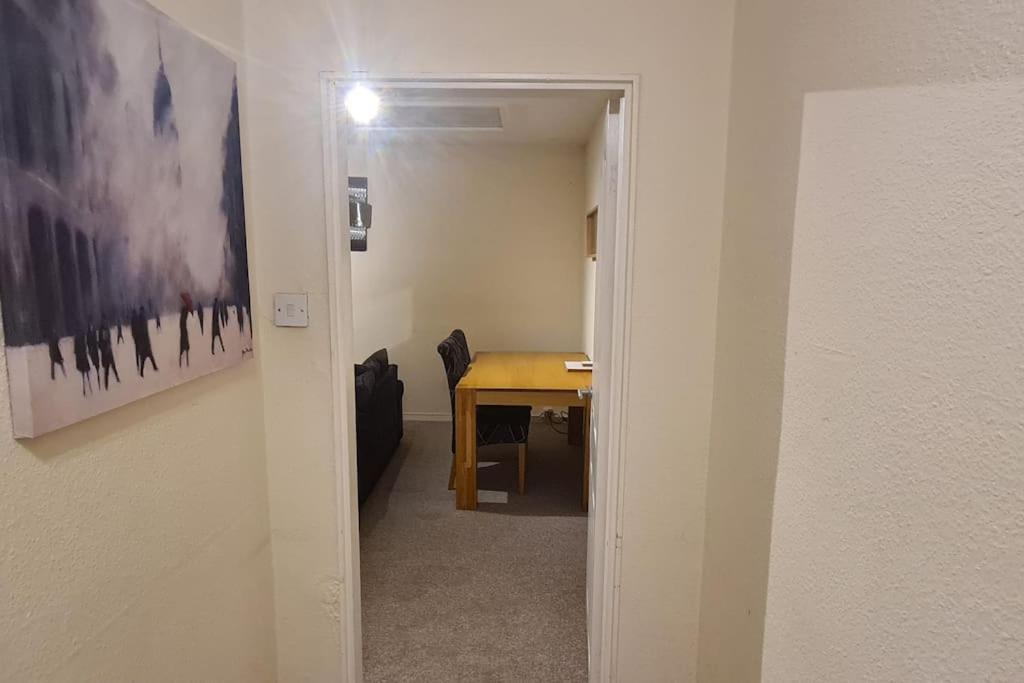 Radcliffe Studio Apartment *