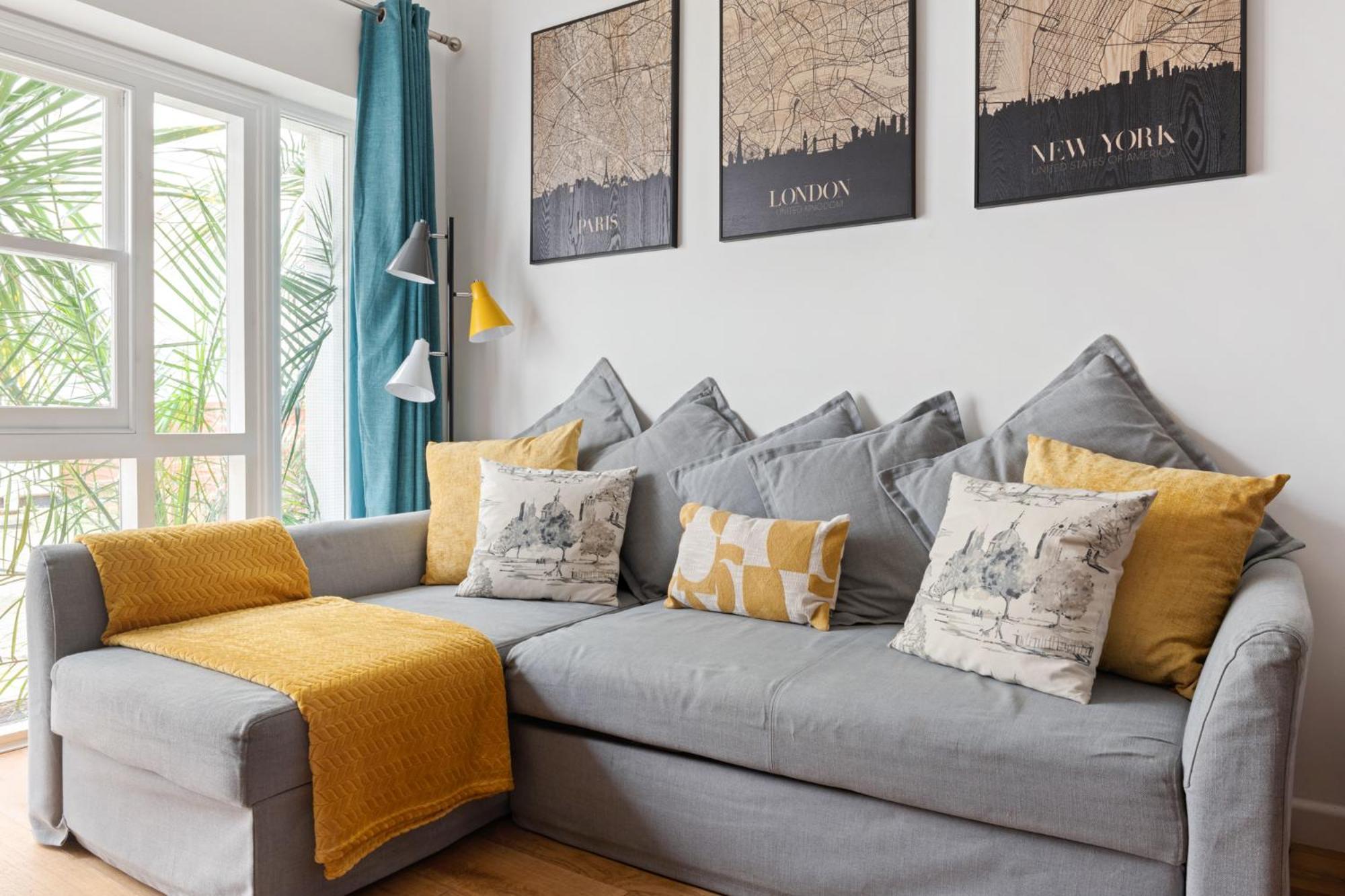 Urban Elegance - 1-2 Bed Luxury Retreat Apartment