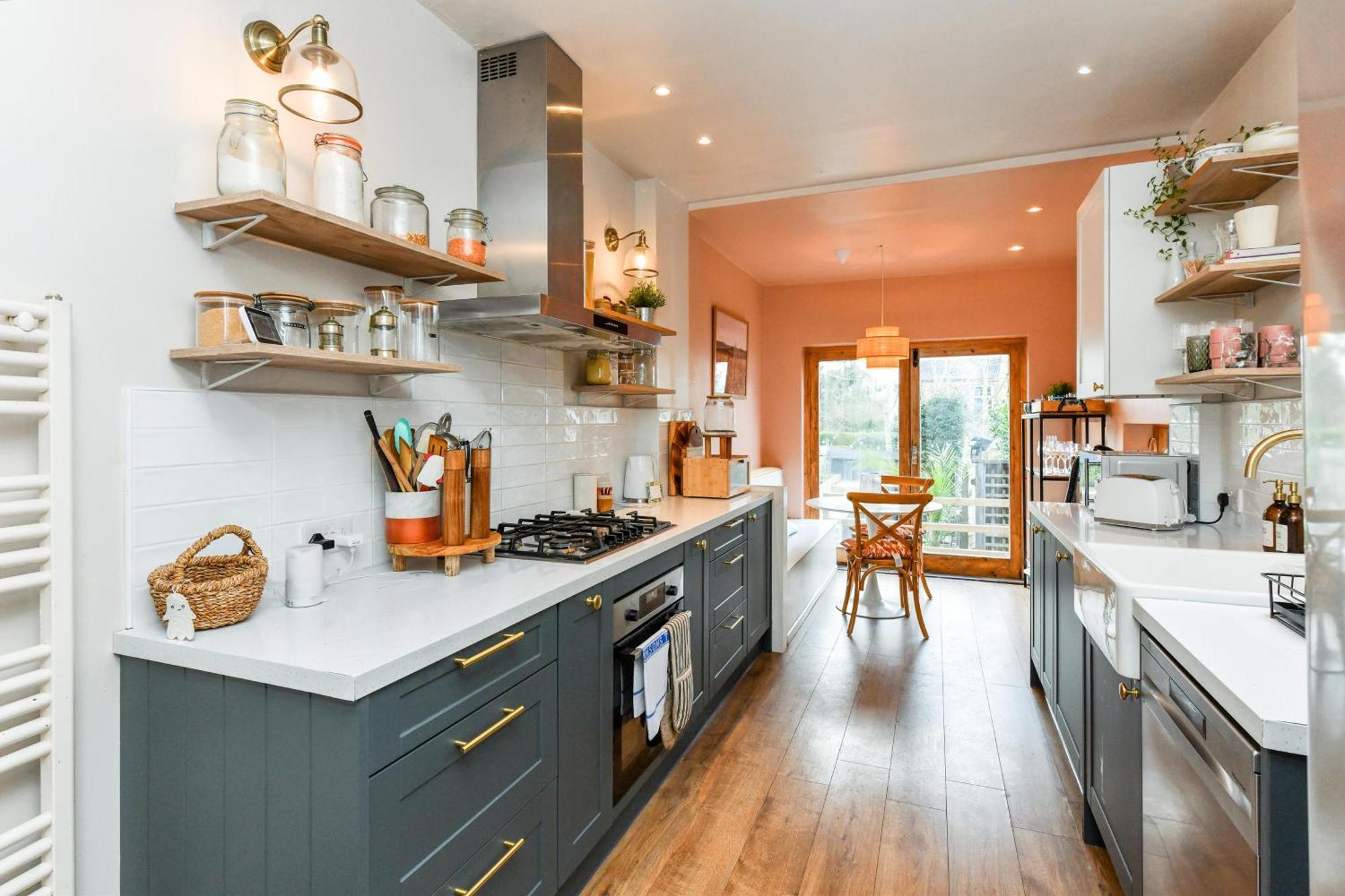 3 Bedroom Semi-detached House Ideal For Corporate In Holiday home *