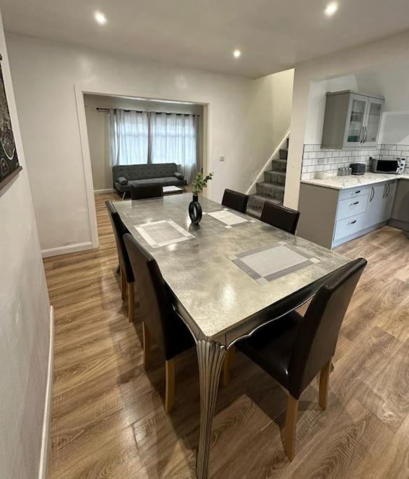 Apartment Spacious And Homely House *