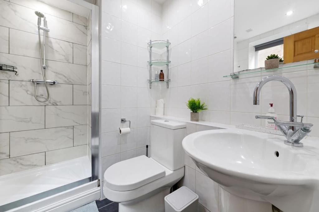 Luxurious 3 Bedroom In Park Estate