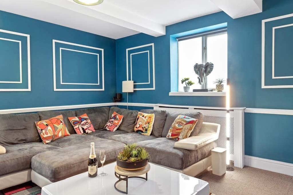 Luxurious 3 Bedroom In Park Estate *