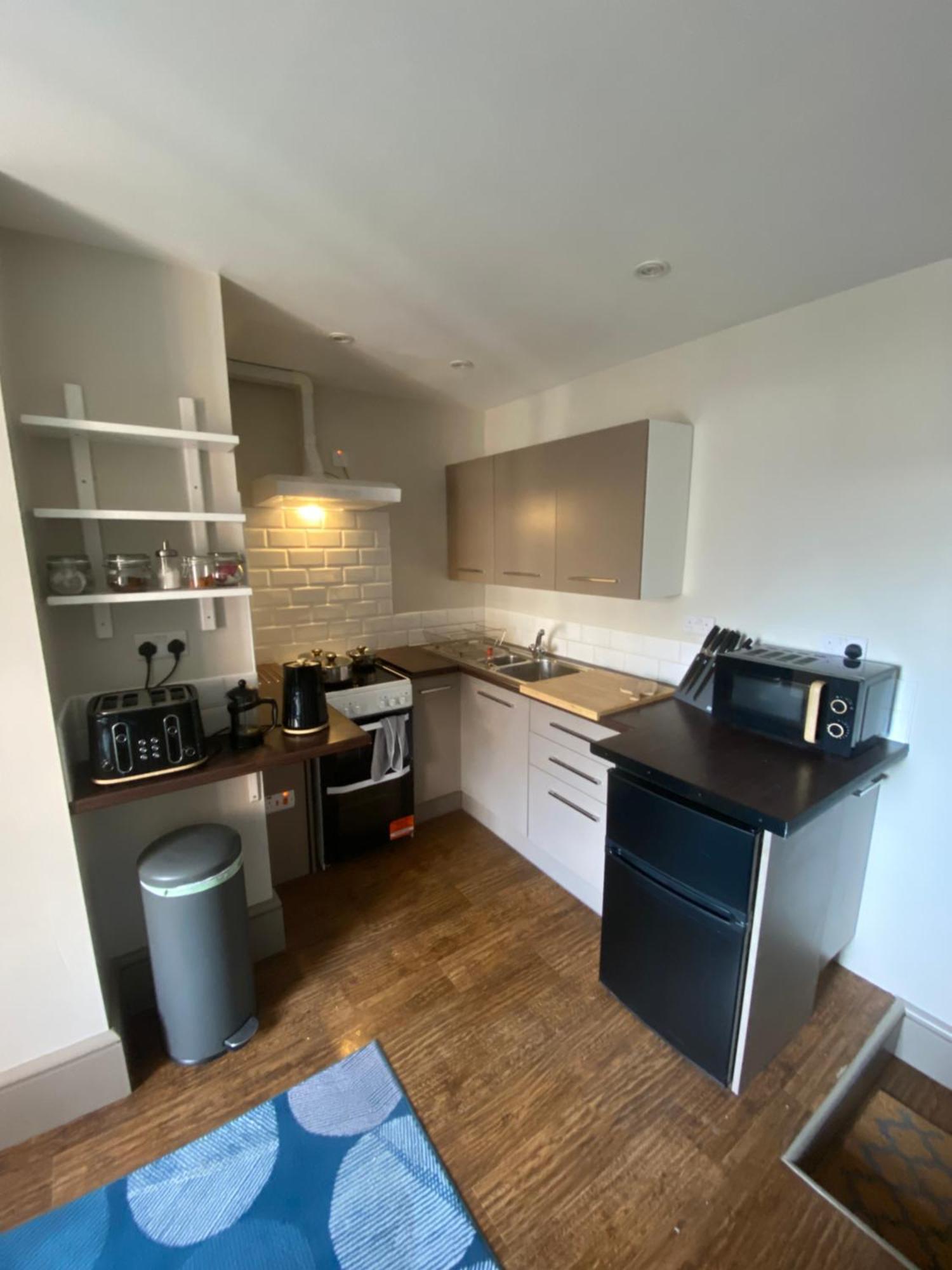 Quiet Cosy 1 Bedroom Carrington F1