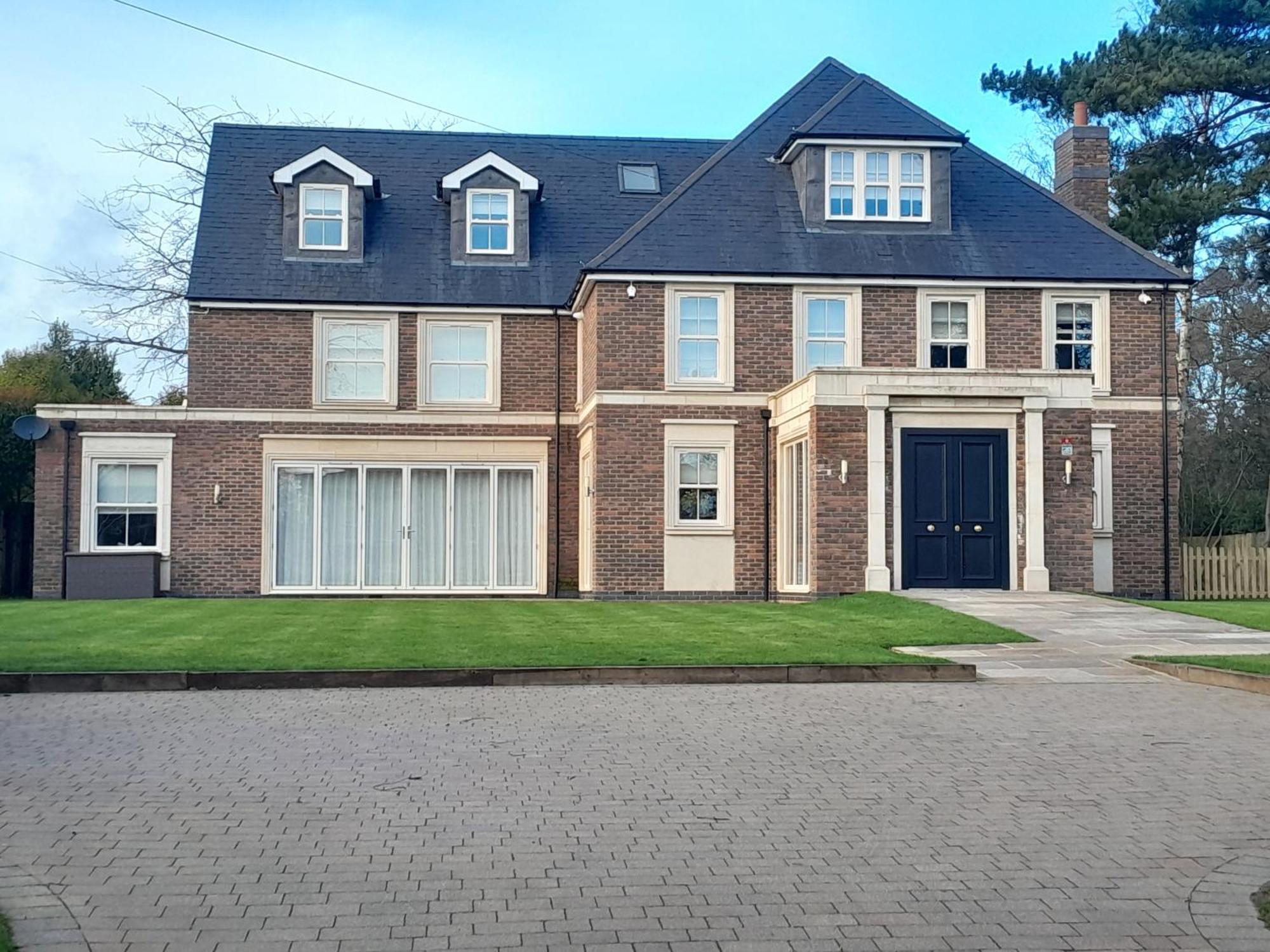 Luxurious New Build * Nottingham