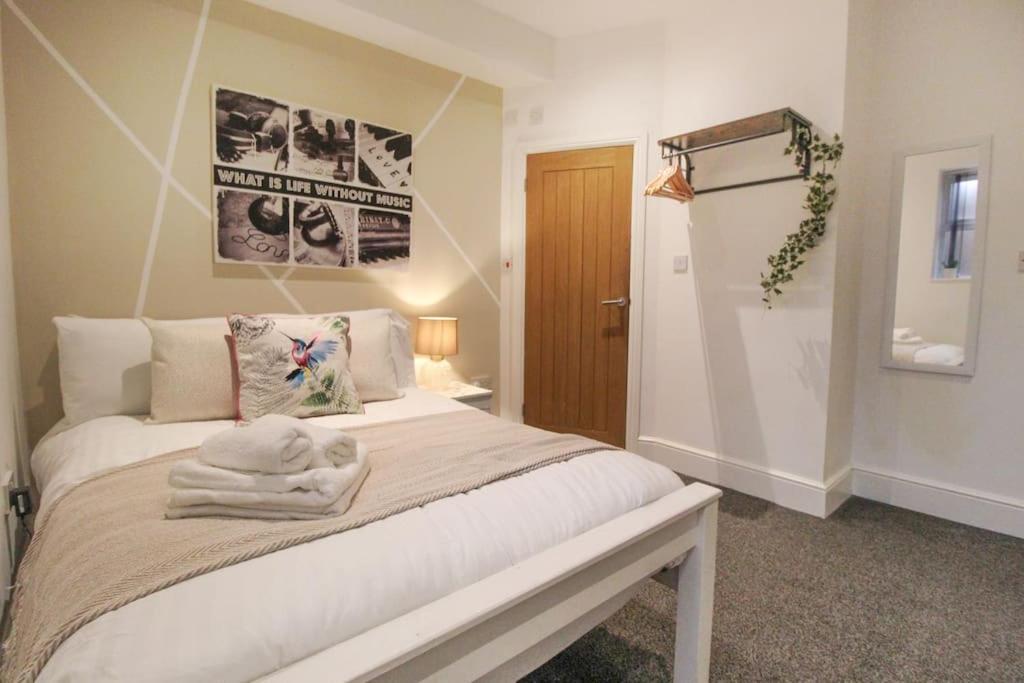 Apartamento Spacious 1 Bed 1 Minute Walk From Square *