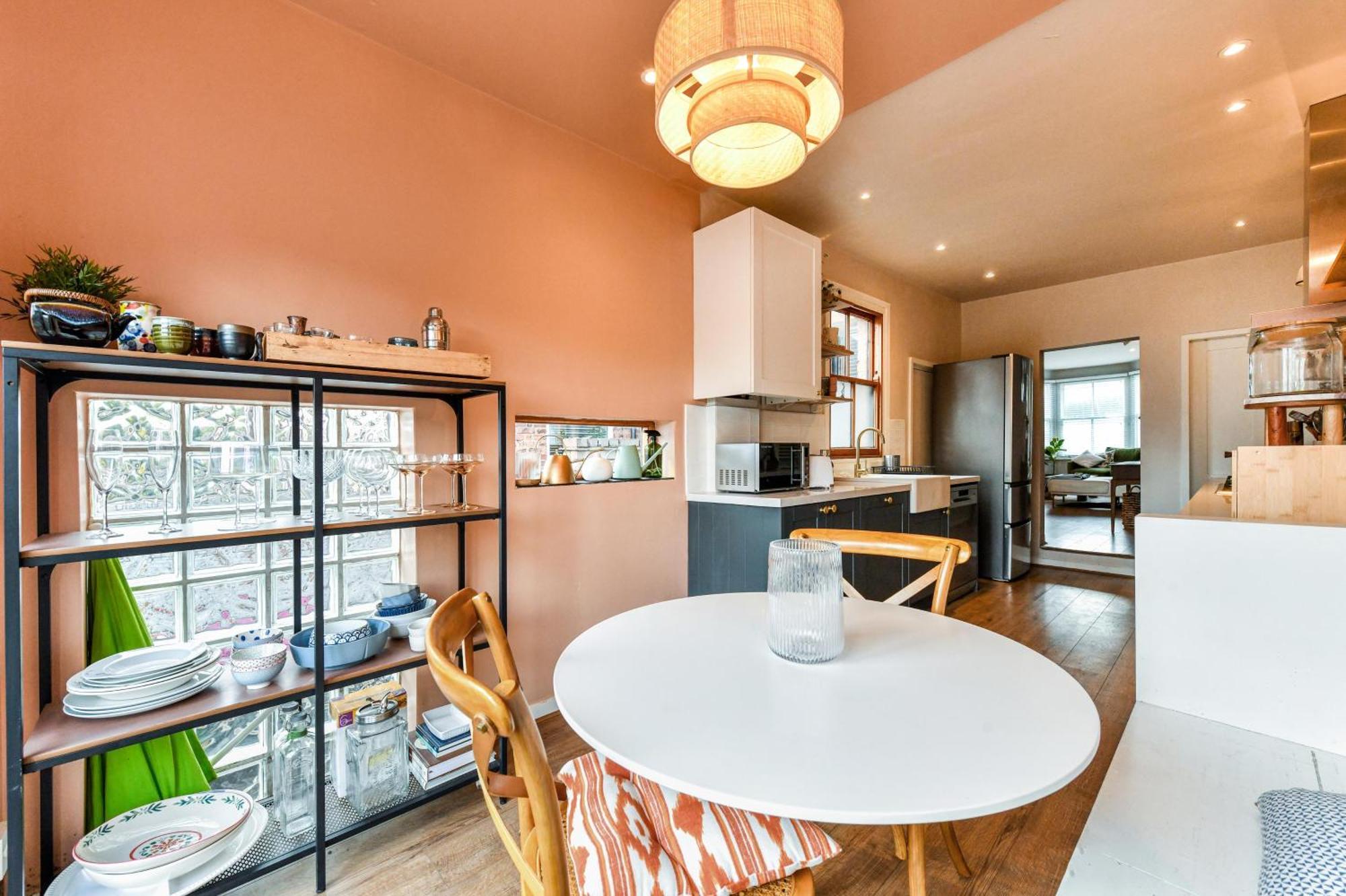 Holiday home 3 Bedroom Semi-detached House Ideal For Corporate In Nottingham
