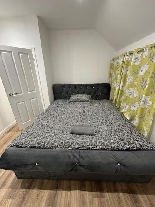 Spacious And Homely House * Nottingham