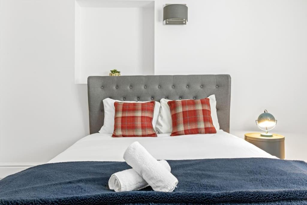 Apartamento Luxurious 3 Bedroom In Park Estate Nottingham