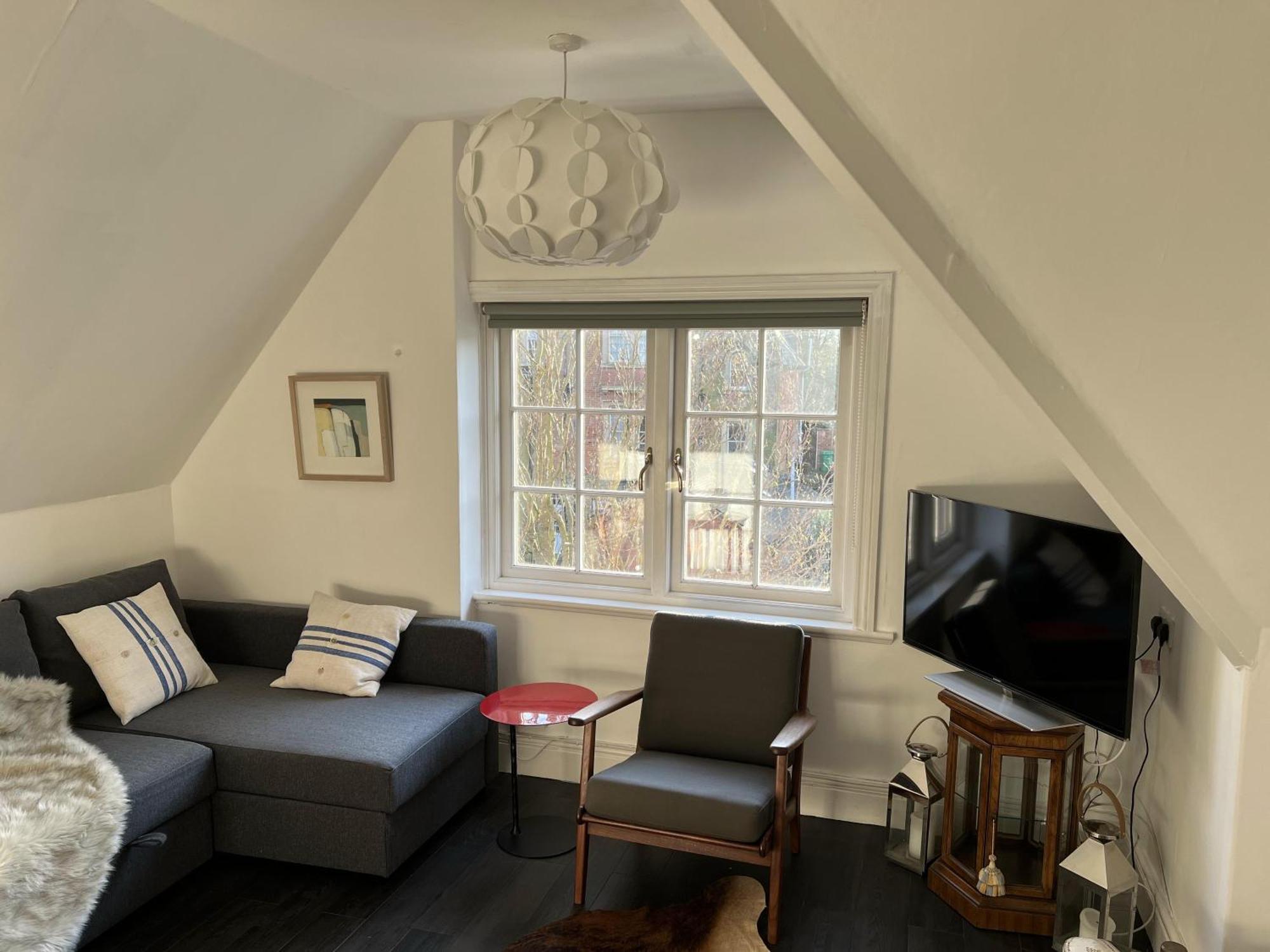 Peaceful Flat In The Park Apartment