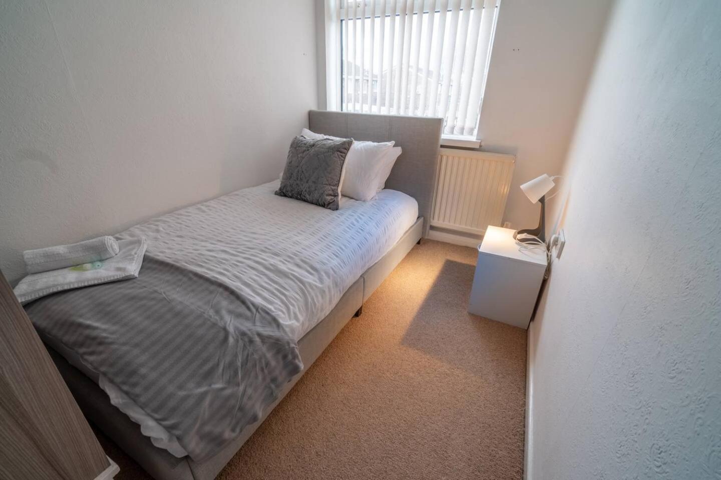 Holiday home Pass The Keys Stylish 3 Bedroom With Free Parking