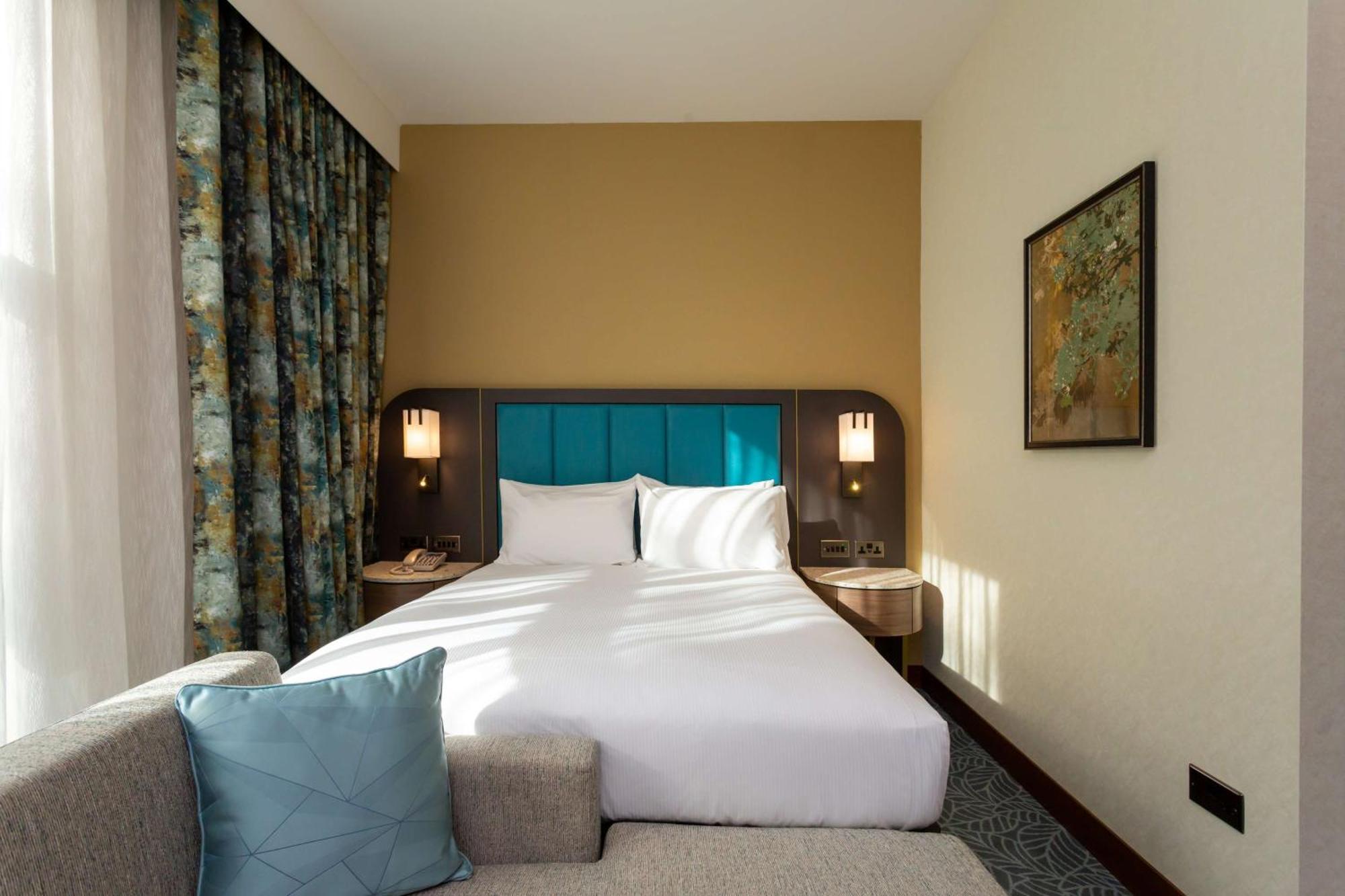 Doubletree By Hilton - Gateway 4*