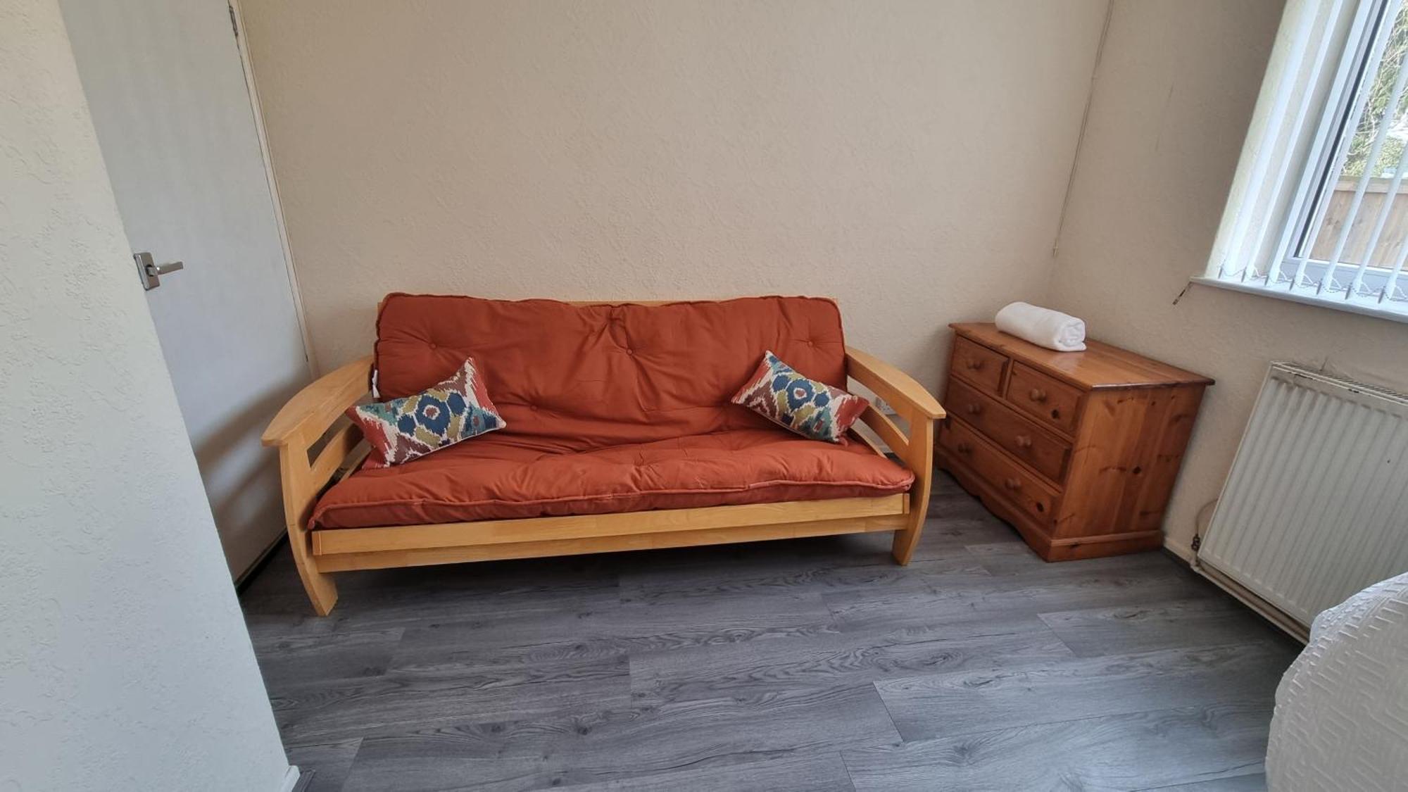 Relax Near Wollaton Park * Nottingham