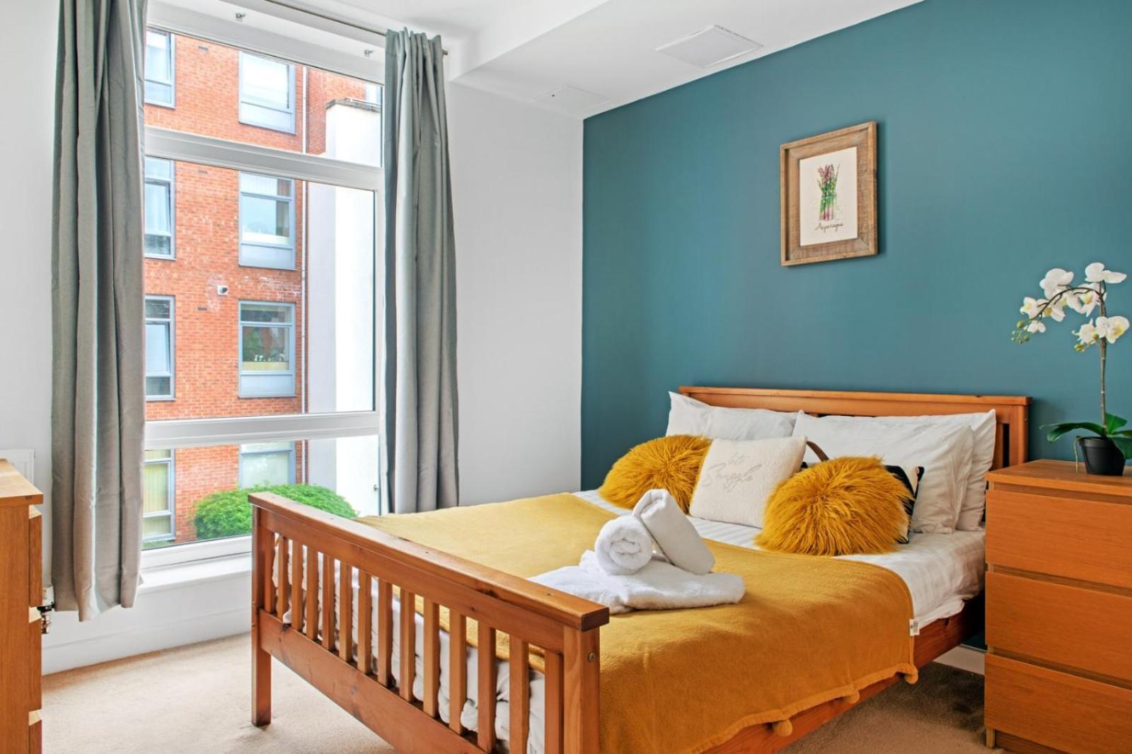 Apartment Spacious 2 Bedroom Opposite Qmc Hospital