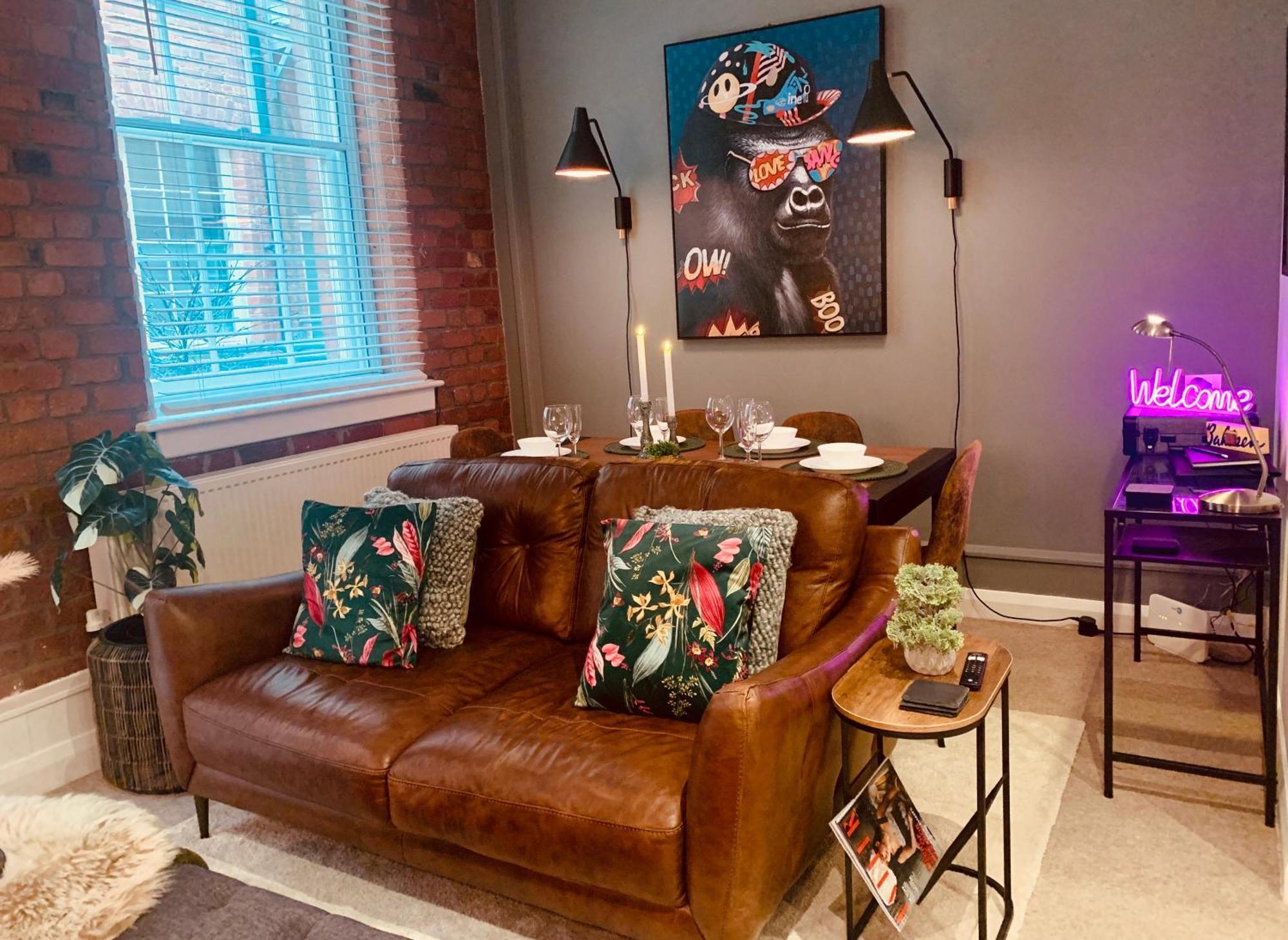 The Fifth Quarters, Grade Ii Listed Apartment, The Lace Market, Ng1, Centre, Nottingham, Sleeps 4