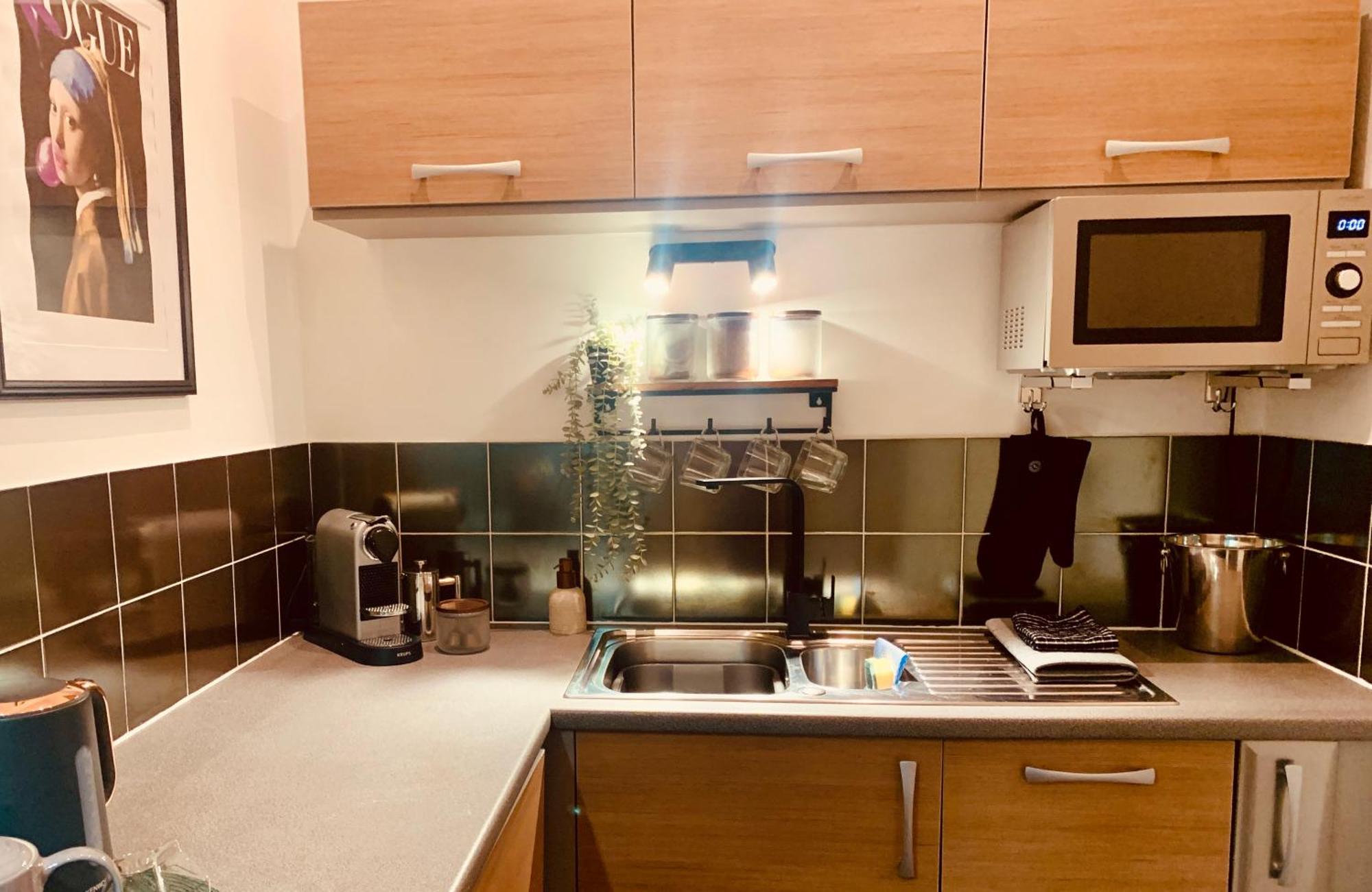 Apartment The Fifth Quarters, Grade Ii Listed Apartment, The Lace Market, Ng1, Centre, Nottingham, Sleeps 4 Nottingham