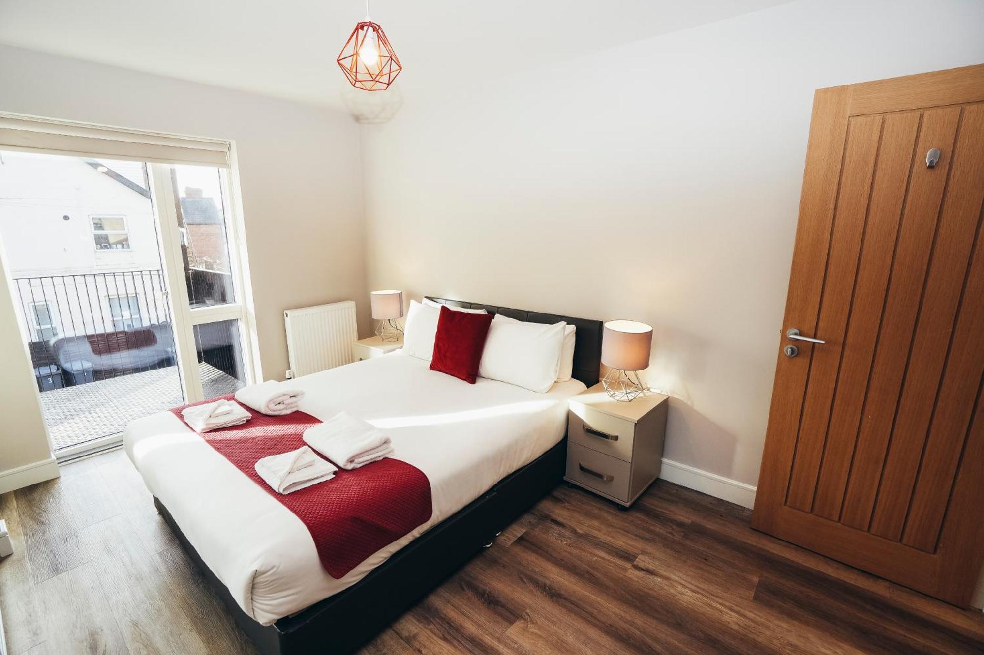 Apartment The Company, Devonshire Court *