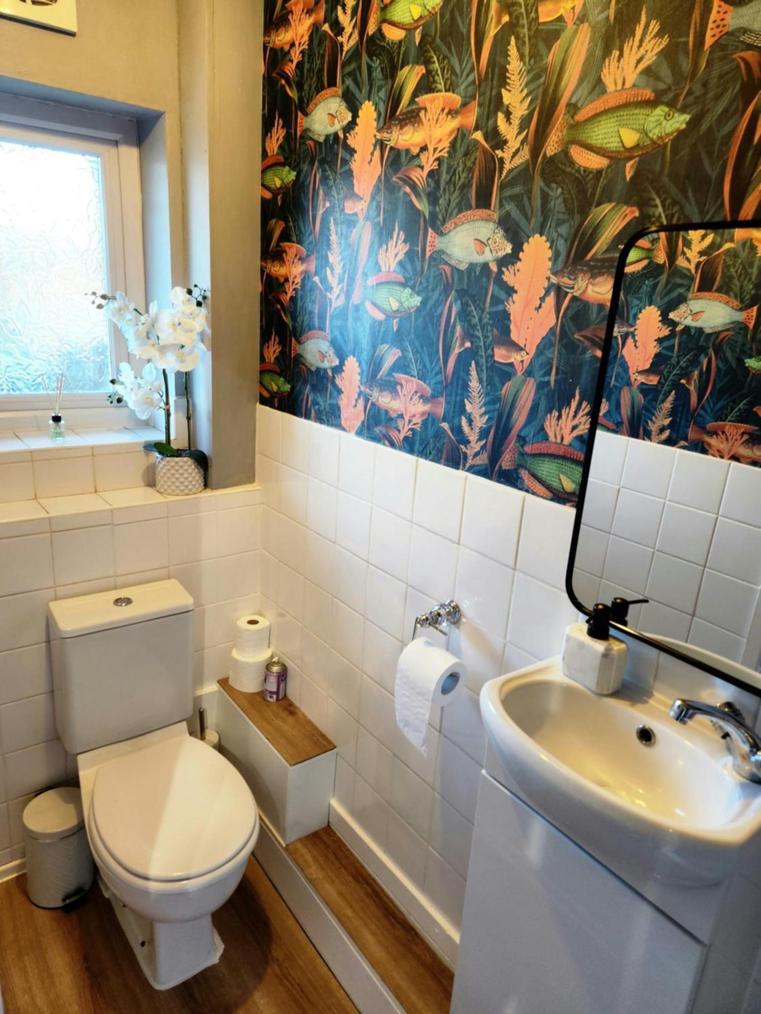 Apartment Stylish Serviced Studio Flat With Parking Located Just Off The Vibrant Mansfield Road