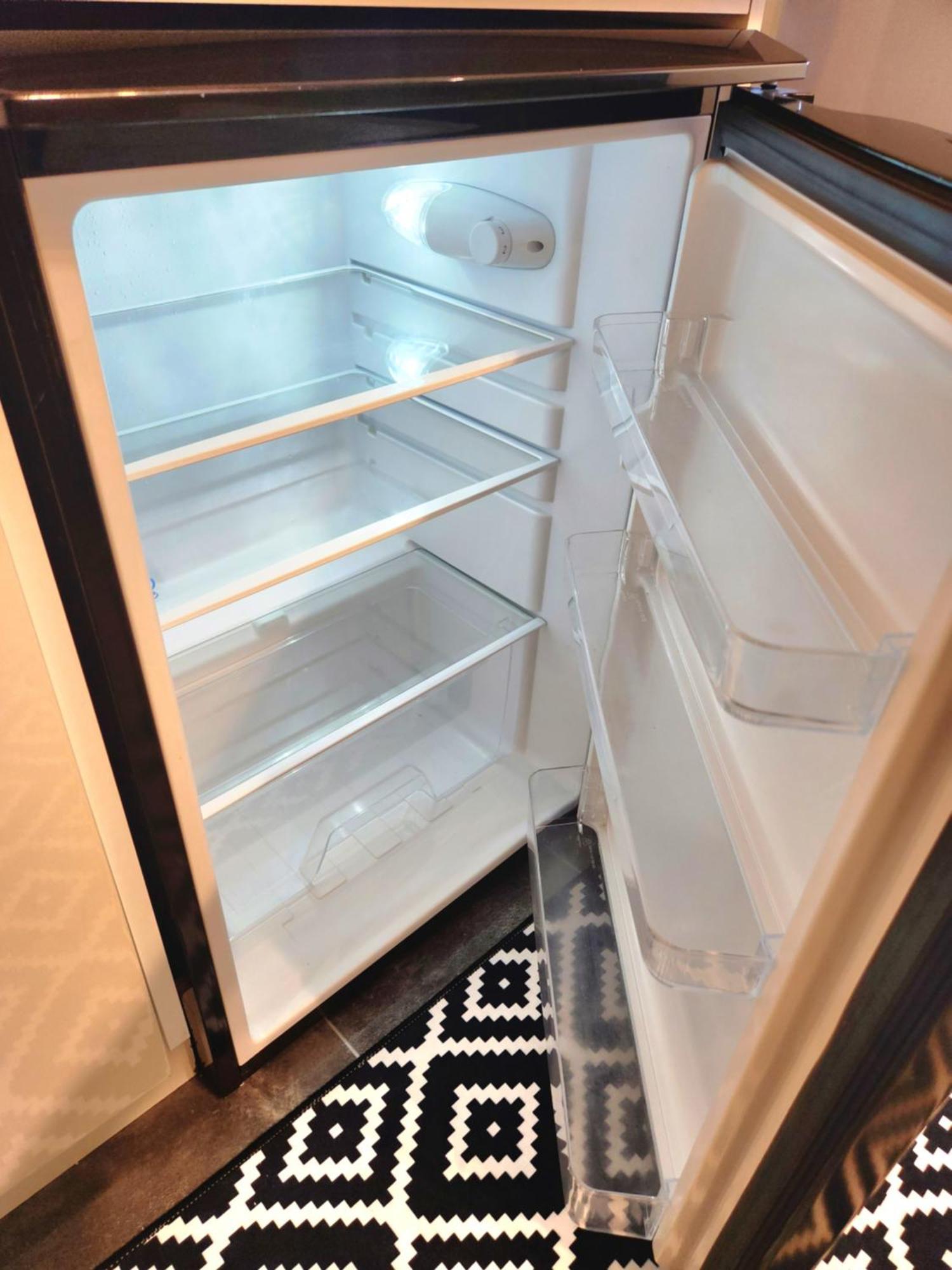 Apartment Stylish Serviced Studio Flat With Parking Located Just Off The Vibrant Mansfield Road Nottingham