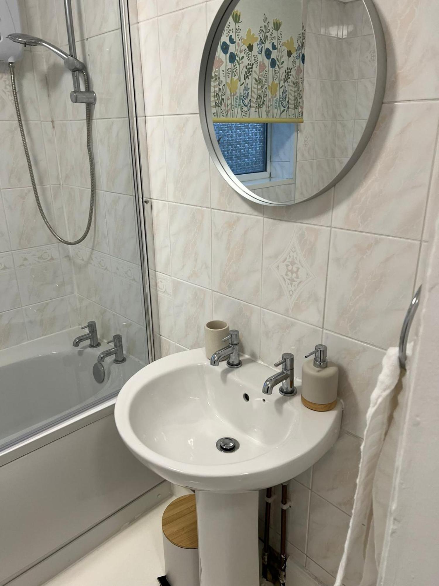 Casa de férias Ringwood Place 3 Bedroom House Ng8 Nottingham