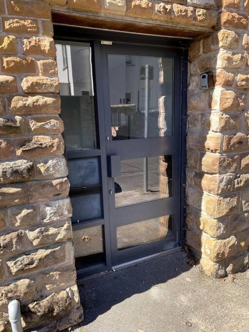 Lovely 2 Bedroom Flat With Free Parking Flat 5