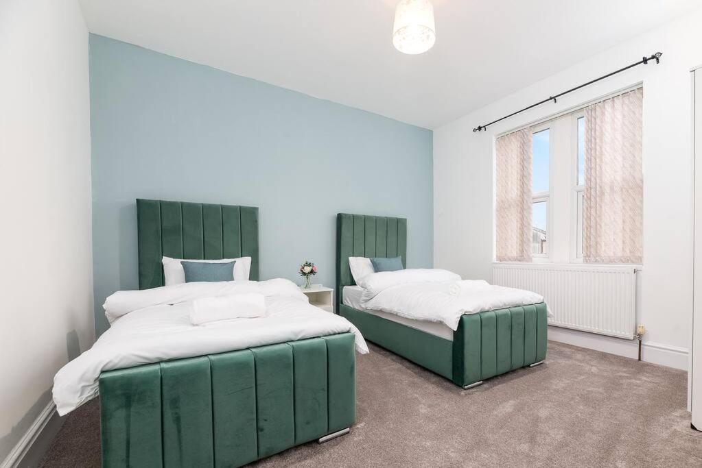 Lodge, Close To Centre Nottingham