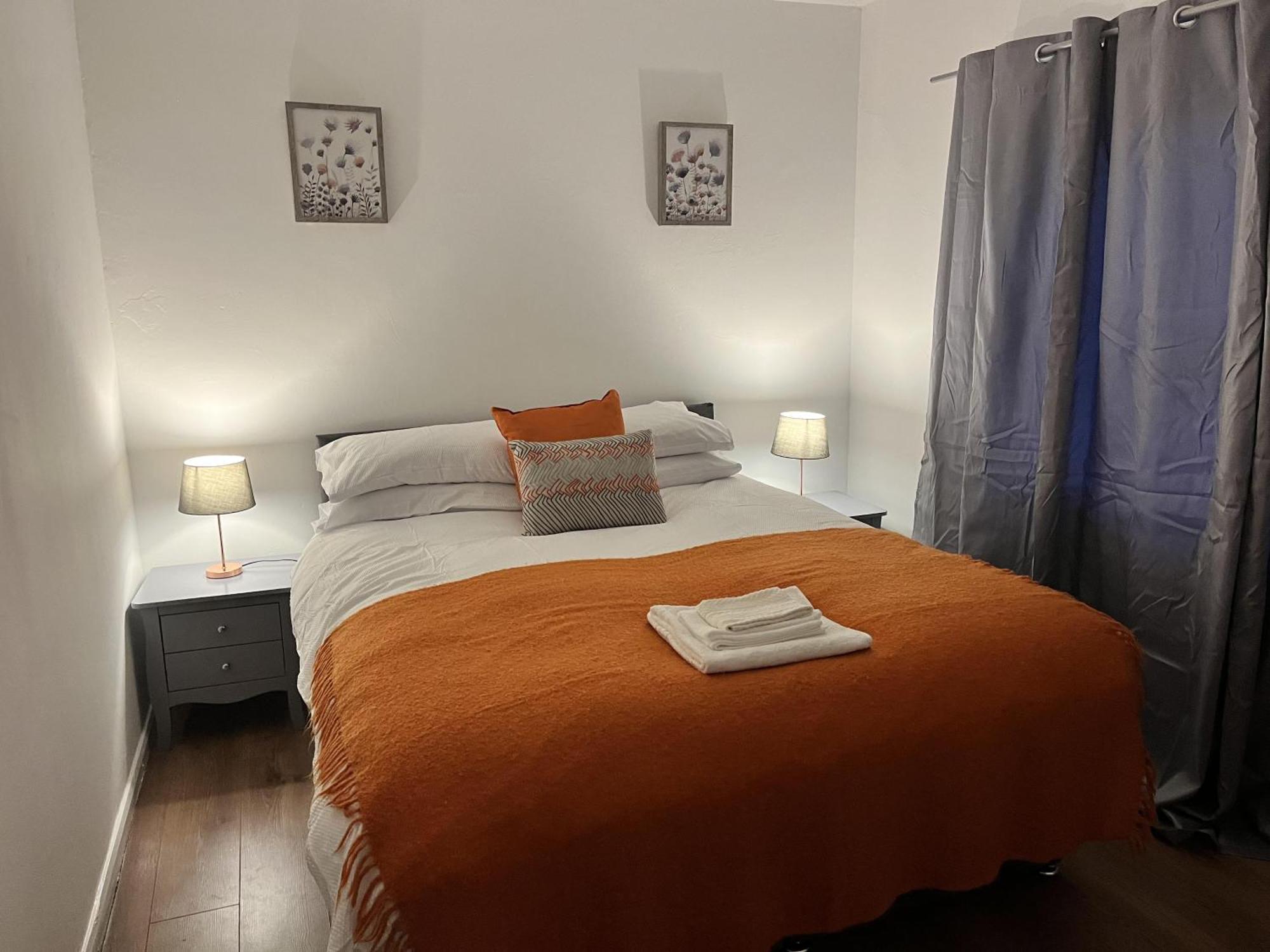 Impeccable 3-bed House In Free Parking