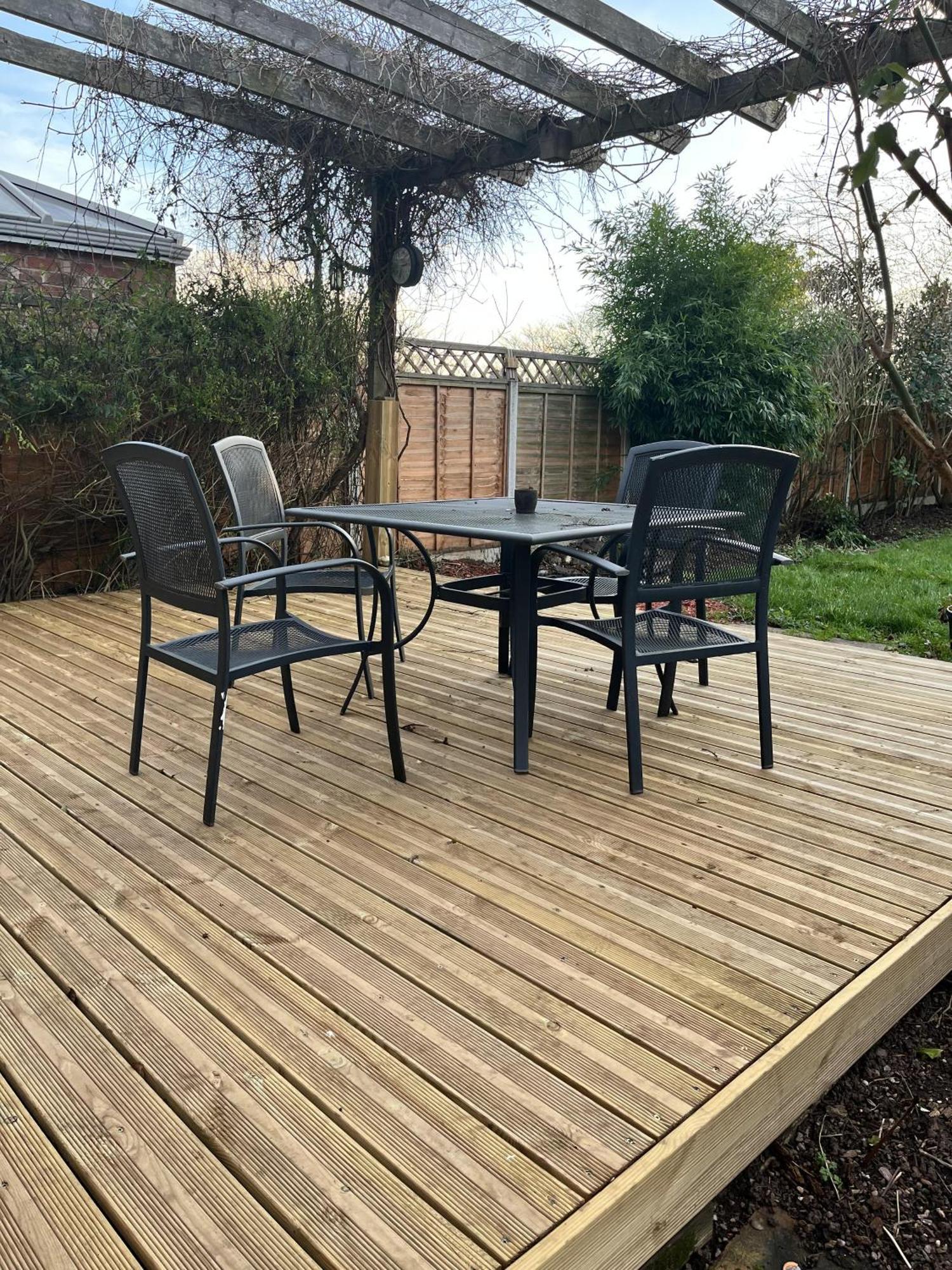 Holiday home Impeccable 3-bed House In Free Parking *