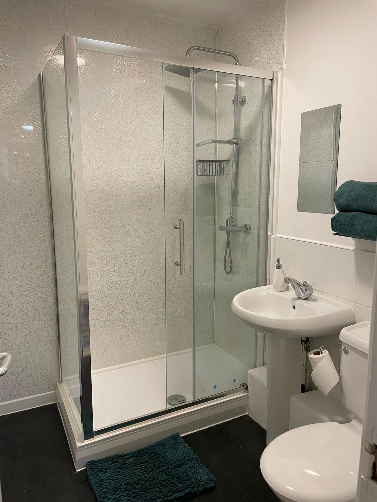 Modern 2 Bdr Flat In Centre With Free Parking Nottingham