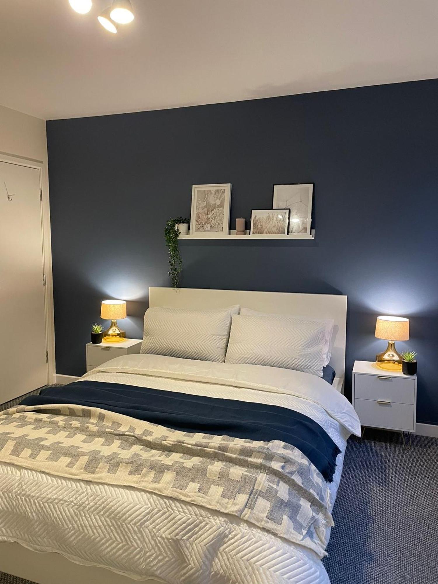 Modern 2 Bdr Flat In Centre With Free Parking Apartment