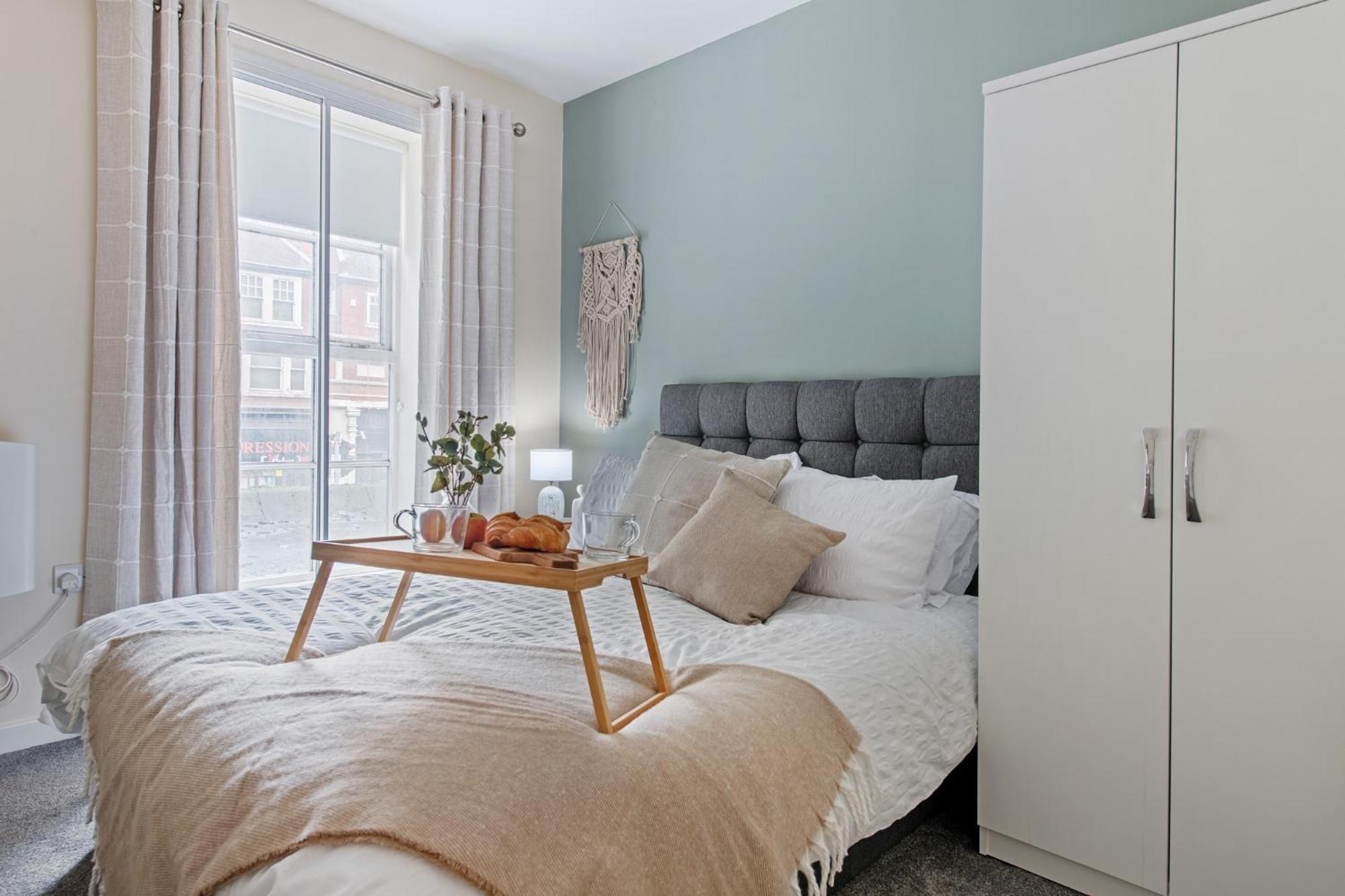 Apartment Spacious 2 Bedroom - Great Location