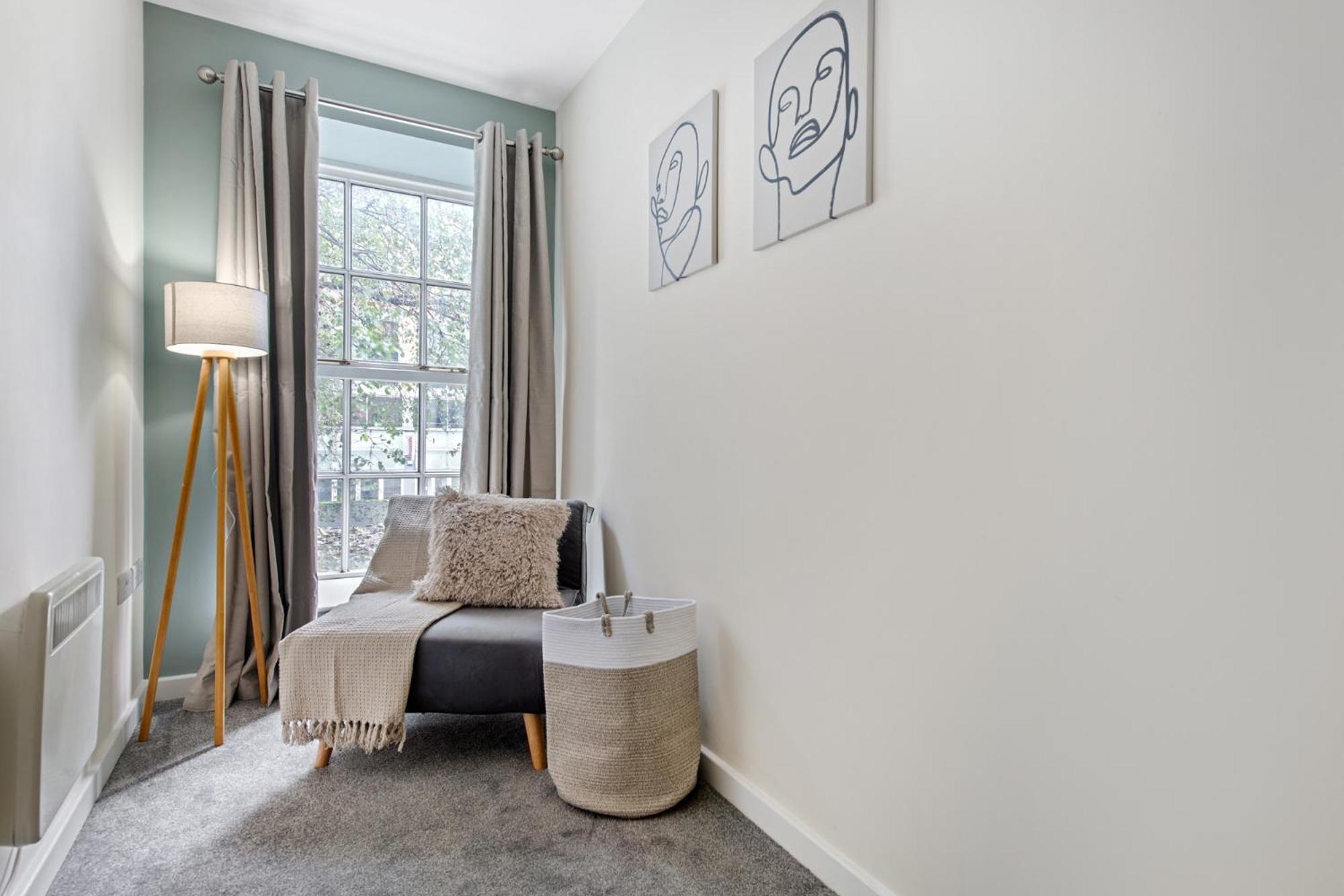 Spacious 2 Bedroom - Great Location Apartment Nottingham