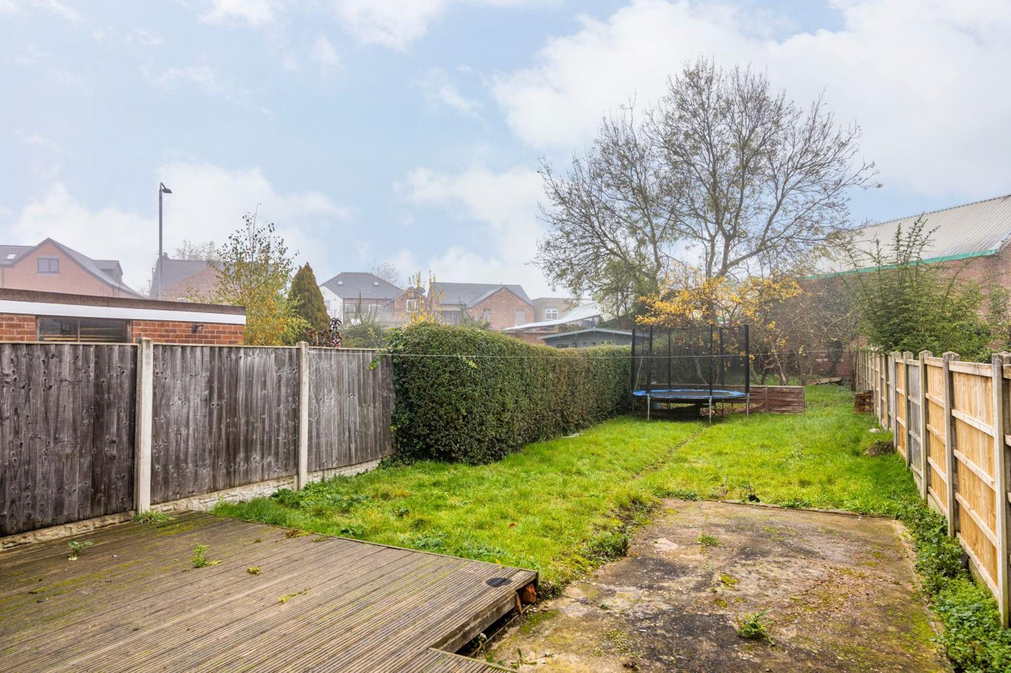 3 Bedroom, Private Orchard, Private Bathroom, Driveway