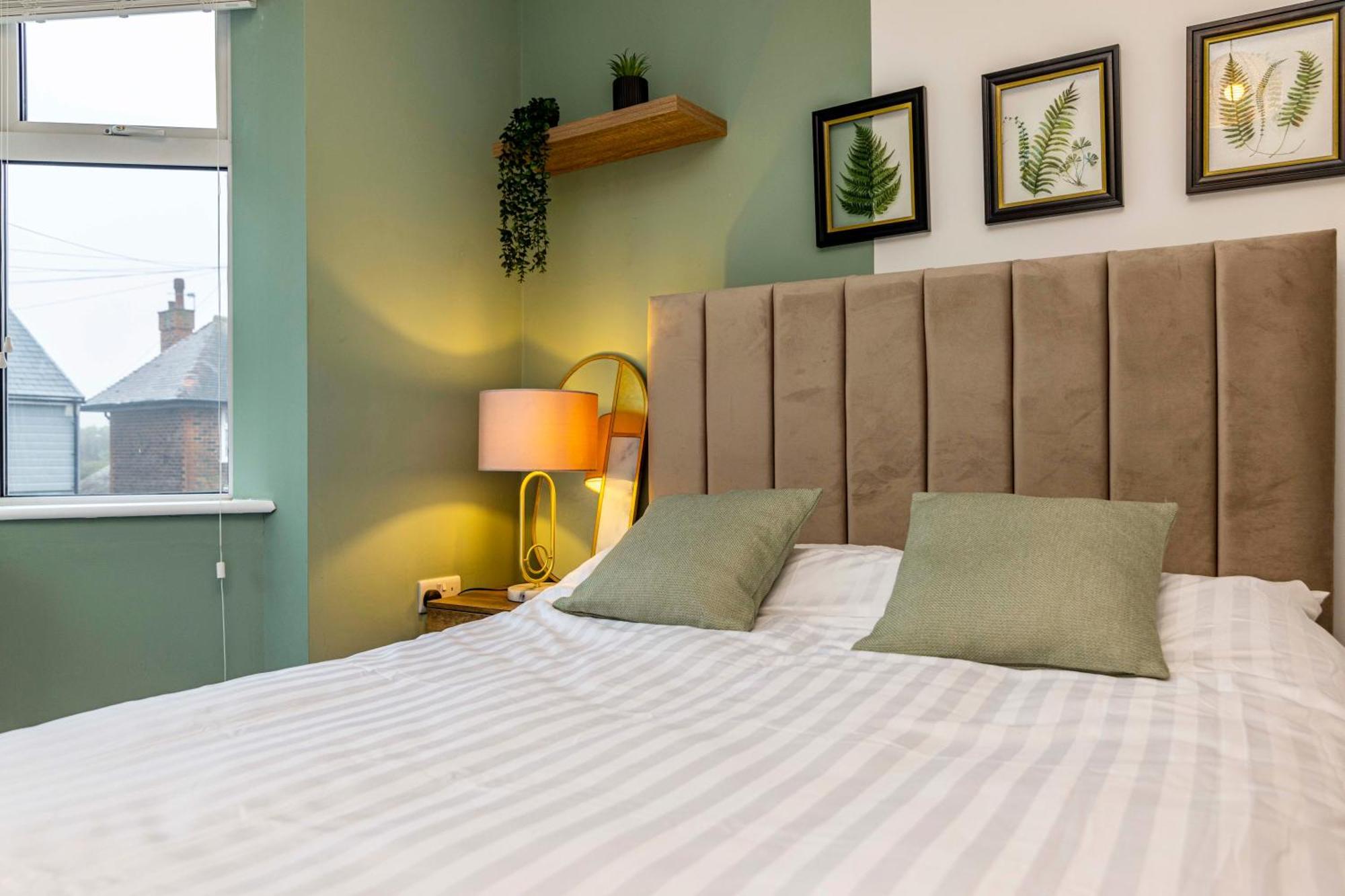 3 Bedroom, Private Orchard, Private Bathroom, Driveway Villa