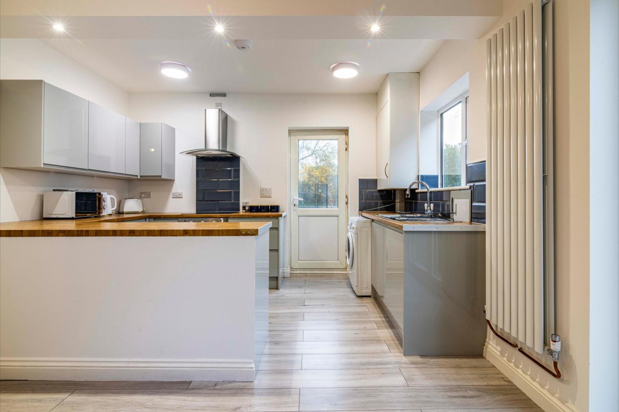 Villa 3 Bedroom, Private Orchard, Private Bathroom, Driveway