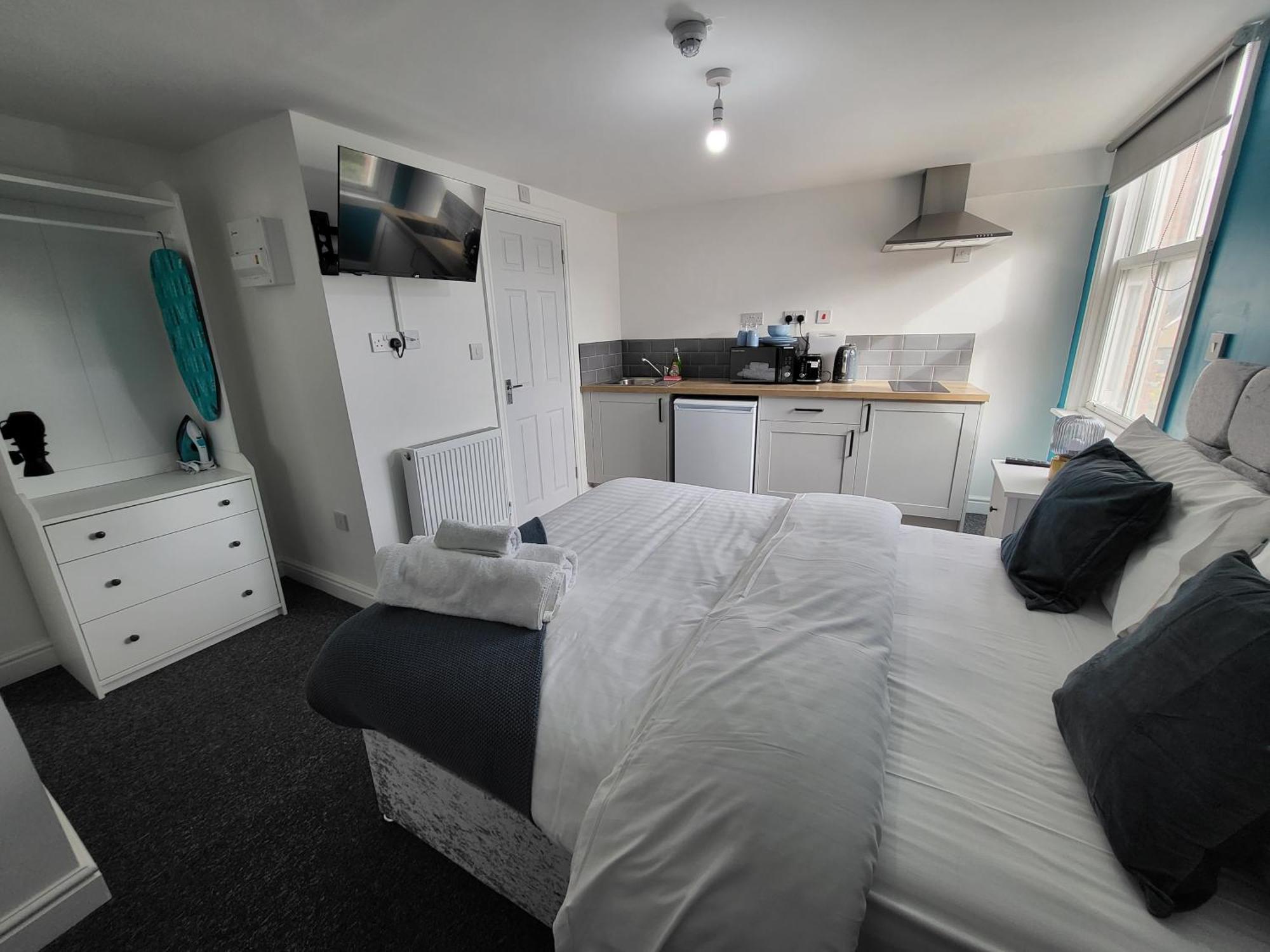 Forest Rd, Short Aparthotel