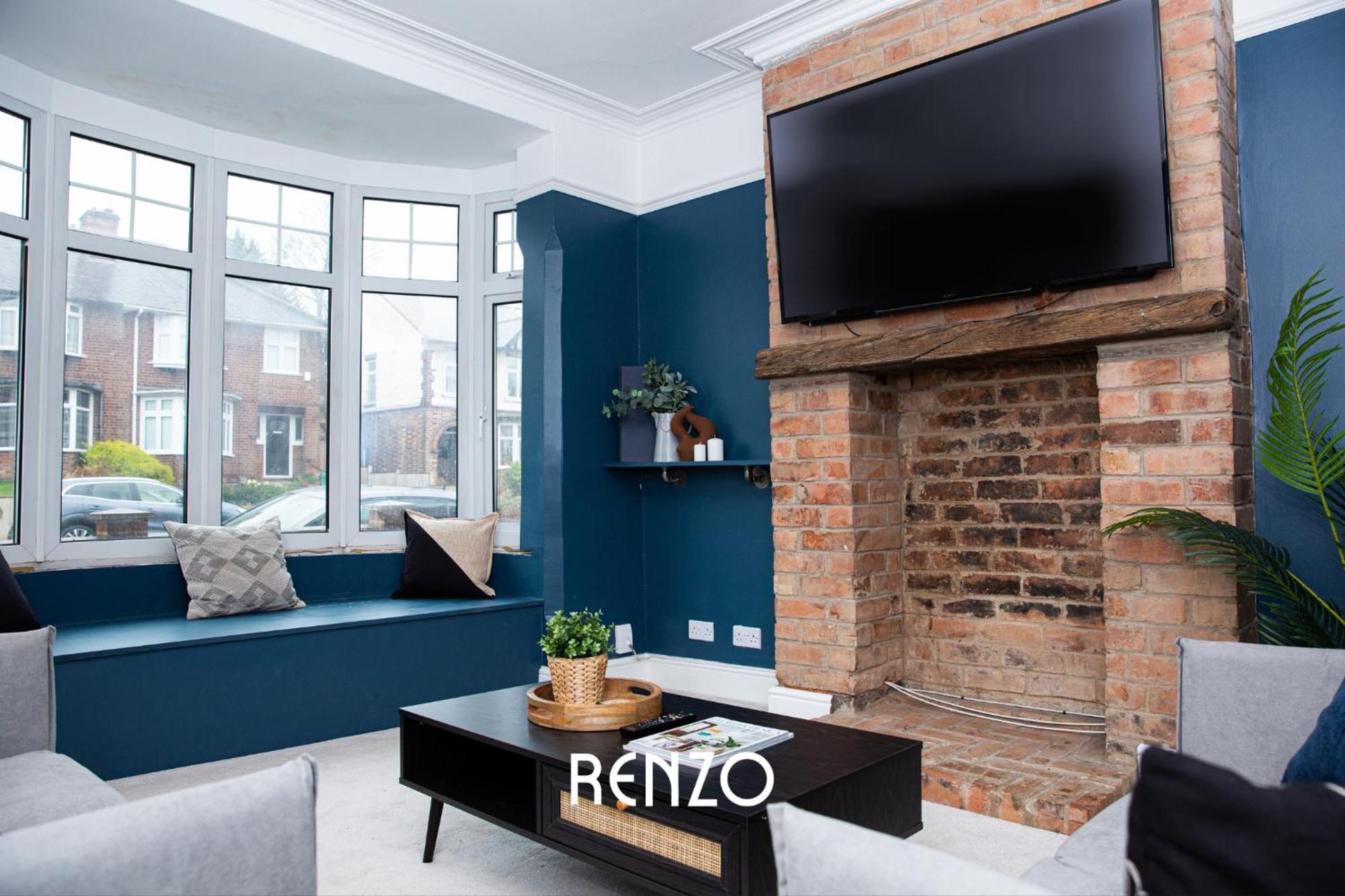 Charming 3-bed In By Renzo, Victorian Features, Sleeps 6! Apartment *