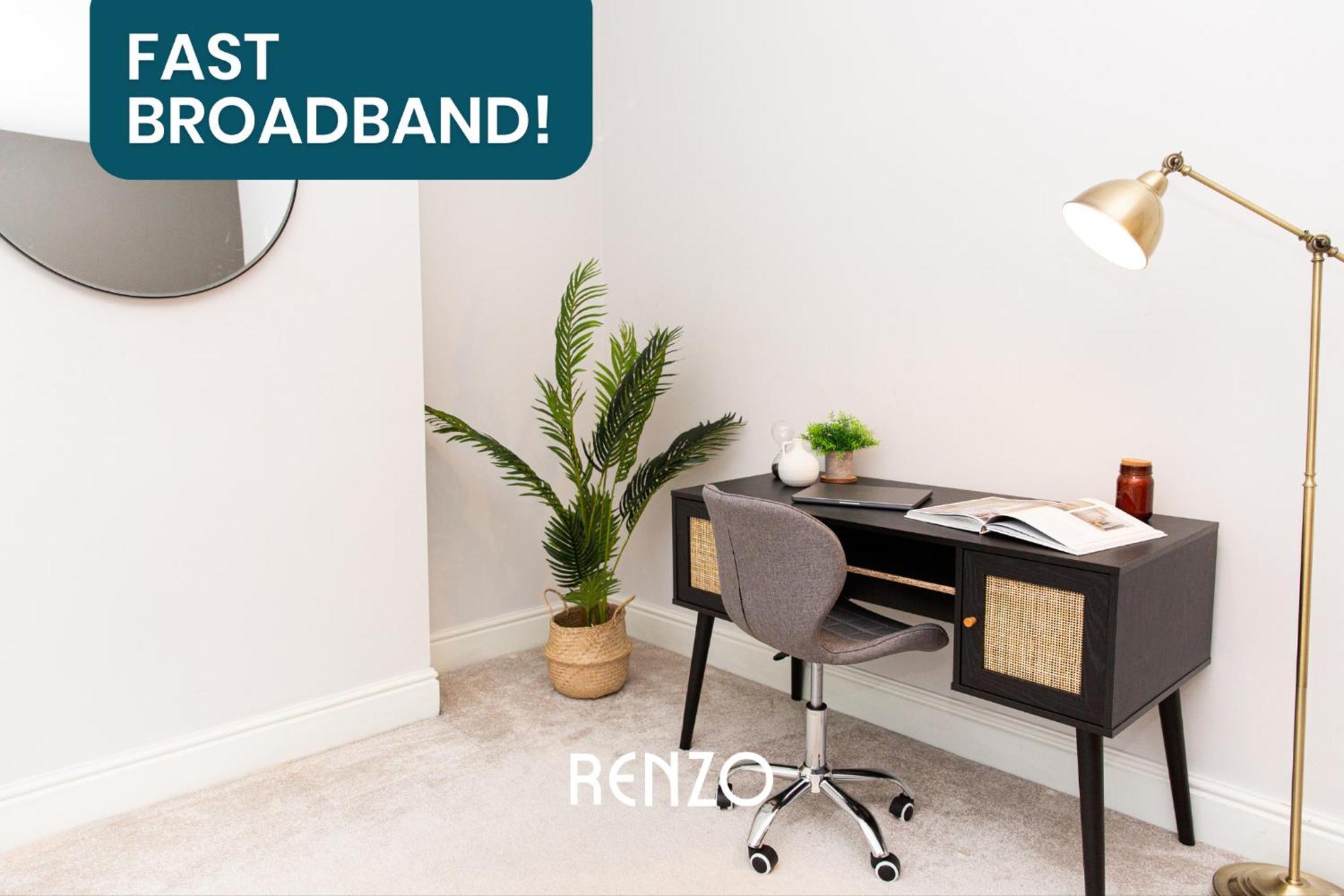 Charming 3-bed In By Renzo, Victorian Features, Sleeps 6! Apartment *