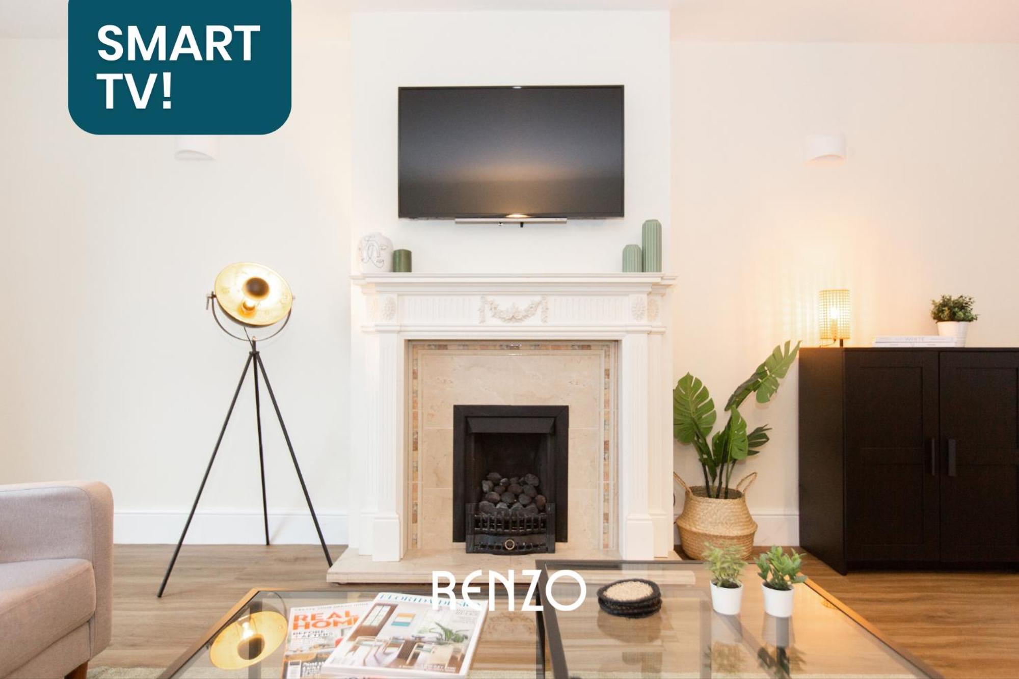 Spacious 3-bed In By Renzo, Sleeps 5, Free Parking Apartment *