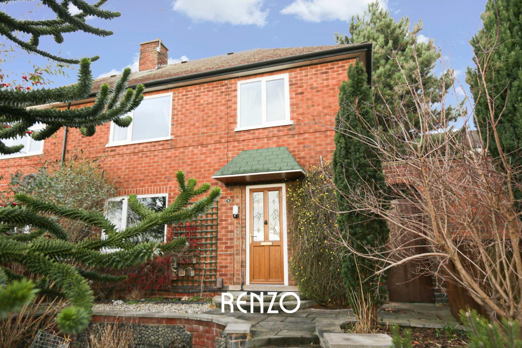 Apartment Spacious 3-bed In By Renzo, Sleeps 5, Free Parking