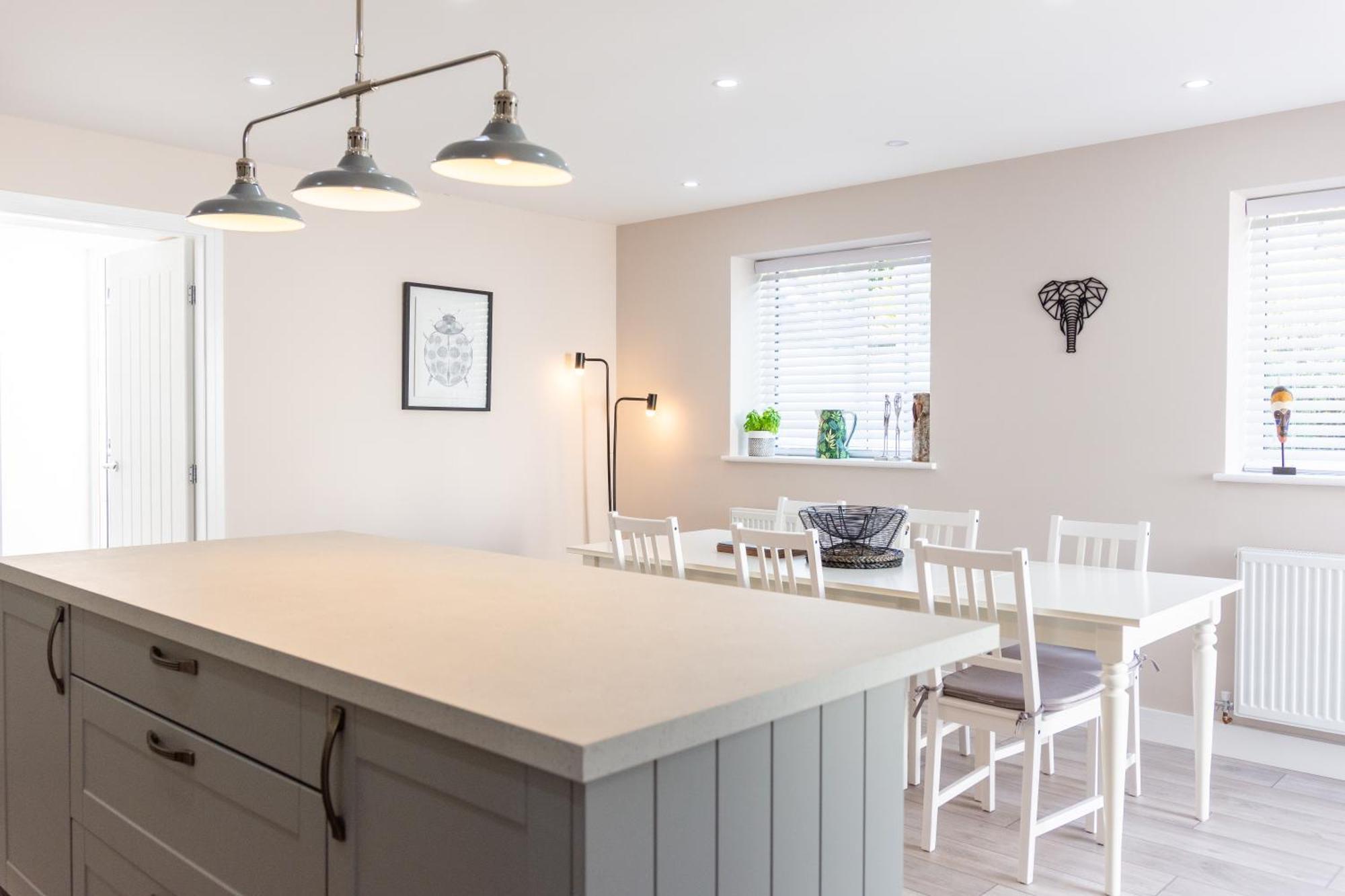 Stylish 4 Bed, Newly Renovated In Nottingham