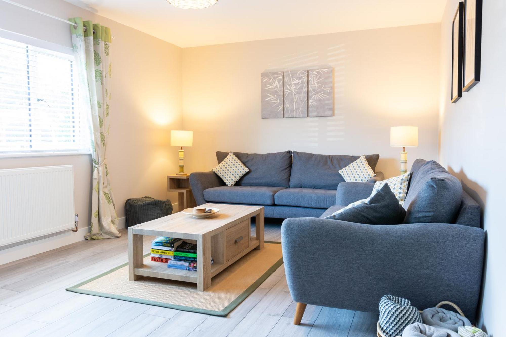 Holiday home Stylish 4 Bed, Newly Renovated In *