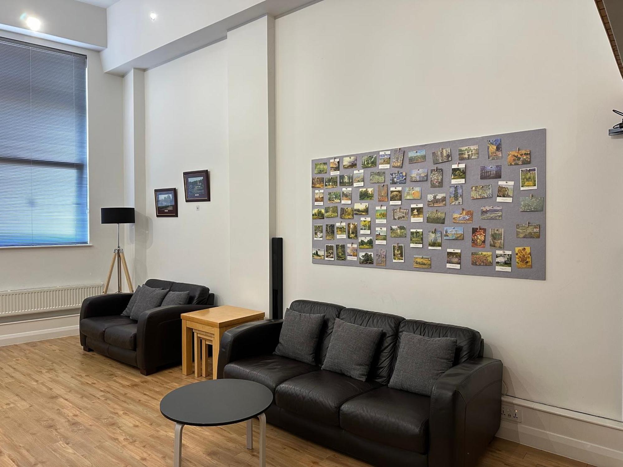 Centre 3 Bedrooms With Parking Nottingham