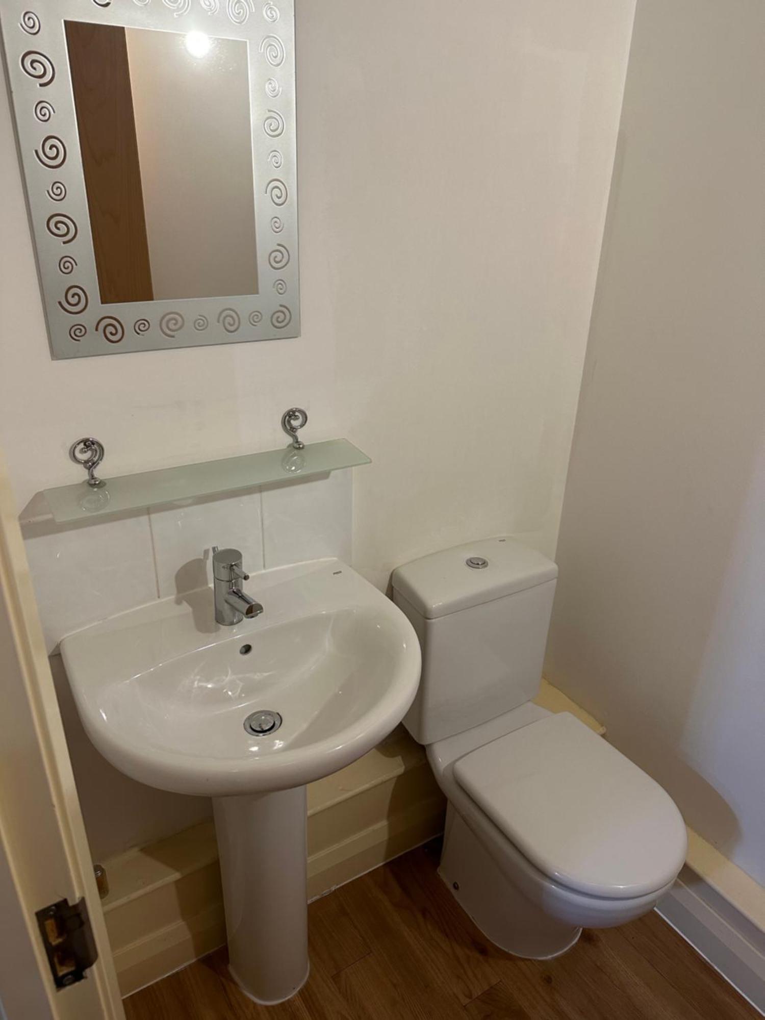 Apartment Centre 3 Bedrooms With Parking Nottingham