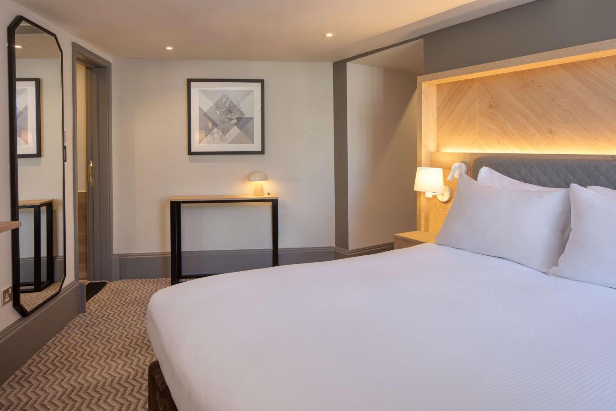 Hilton Hotel 4*