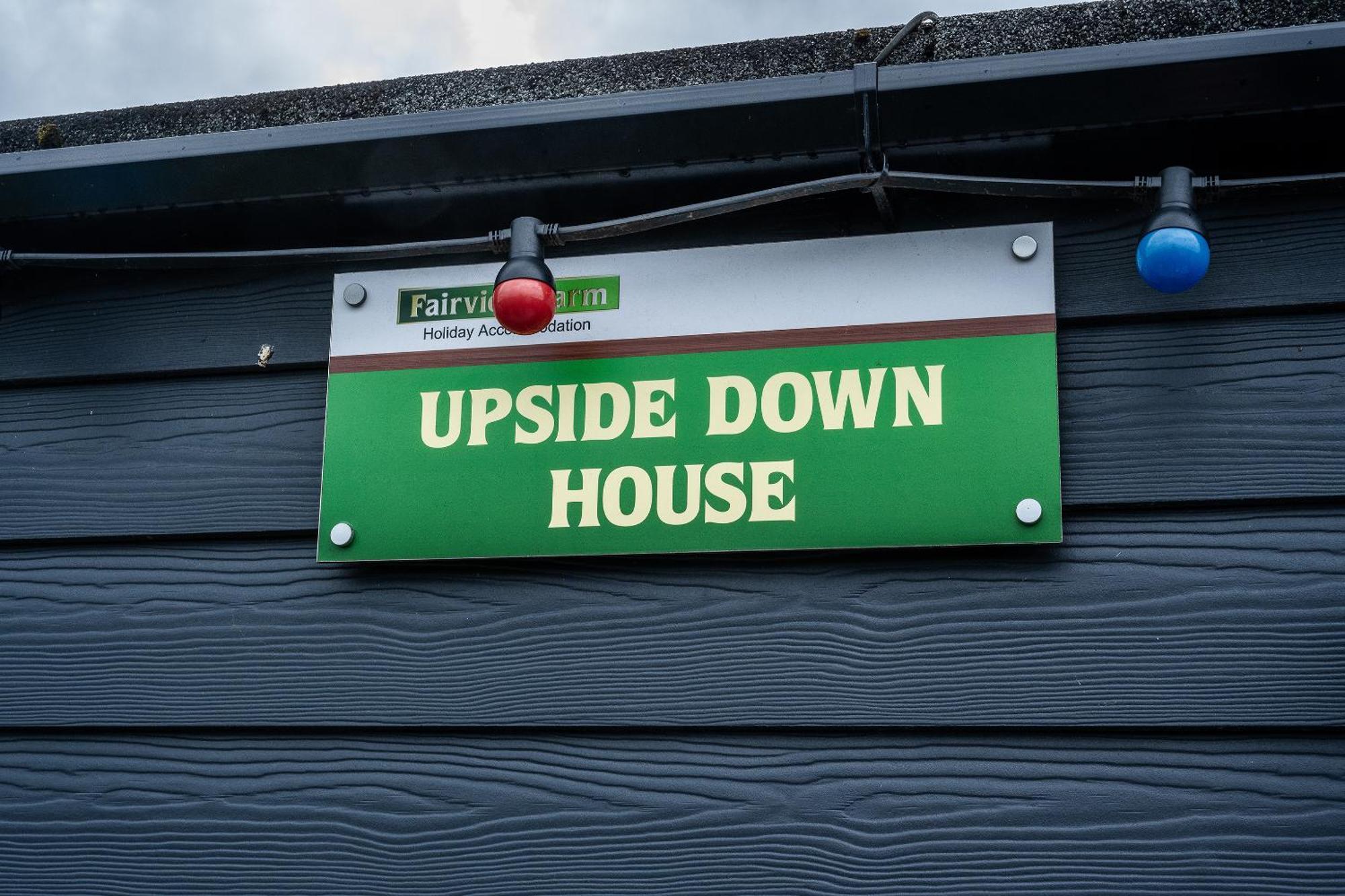 Upside Down House: Quirky Retreat Near Sherwood Forest *